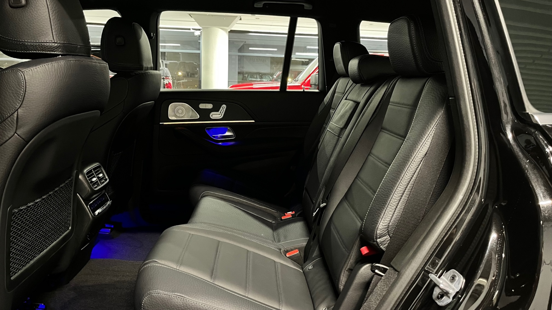 Mercedes-Benz GLS 400 d 4MATIC комплектация Luxury двигатель 2.9 литра (330 л.с.) Черный