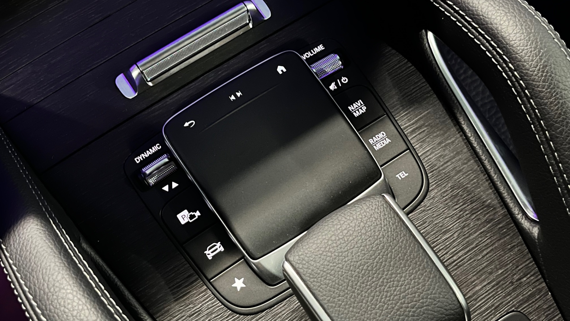 Mercedes-Benz GLS 400 d 4MATIC комплектация Luxury двигатель 2.9 литра (330 л.с.) Черный