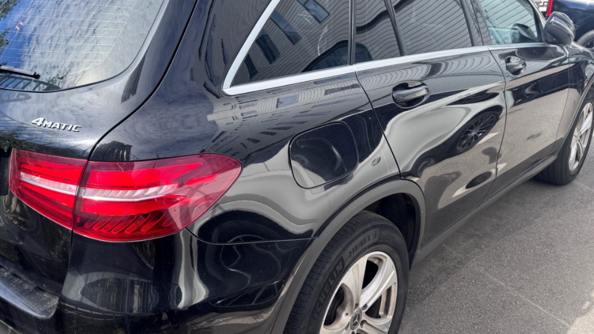Mercedes-Benz GLC 250 4MATIC комплектация Premium двигатель 2 литра (211 л.с.) Черный