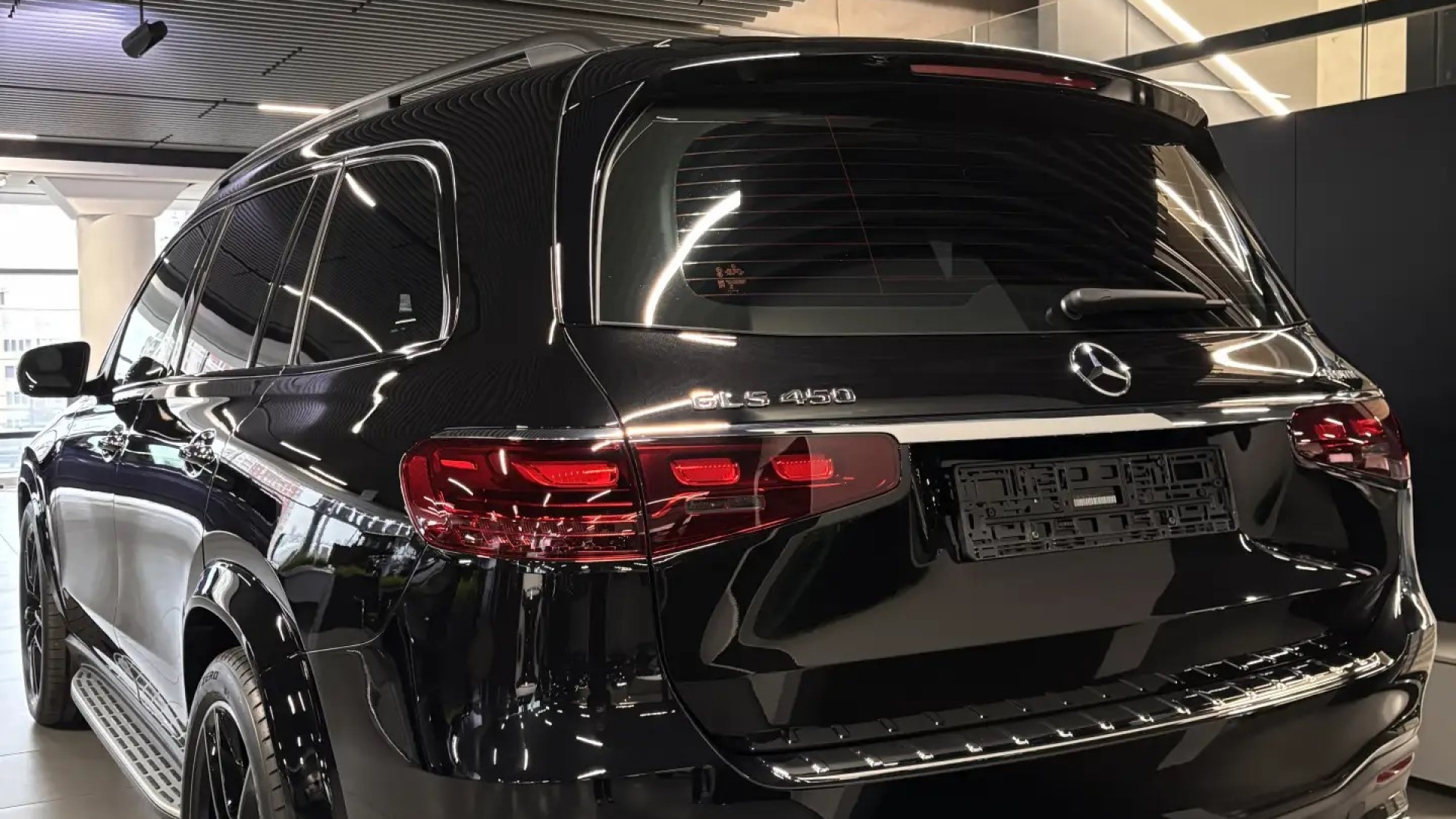 Mercedes-Benz GLS 450 4MATIC двигатель 3 литра (380 л.с.) Черный