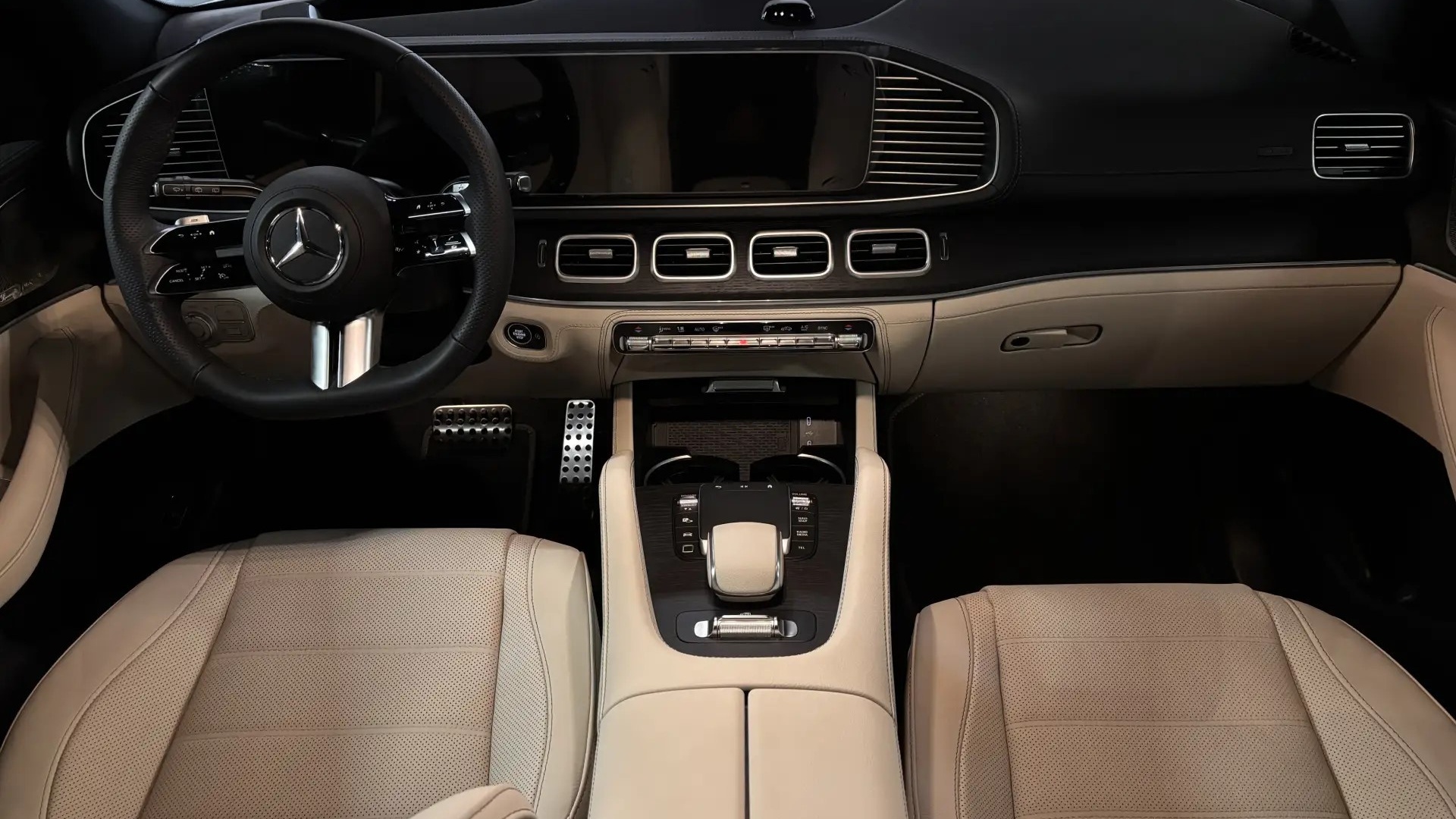 Mercedes-Benz GLS 450 4MATIC двигатель 3 литра (380 л.с.) Черный