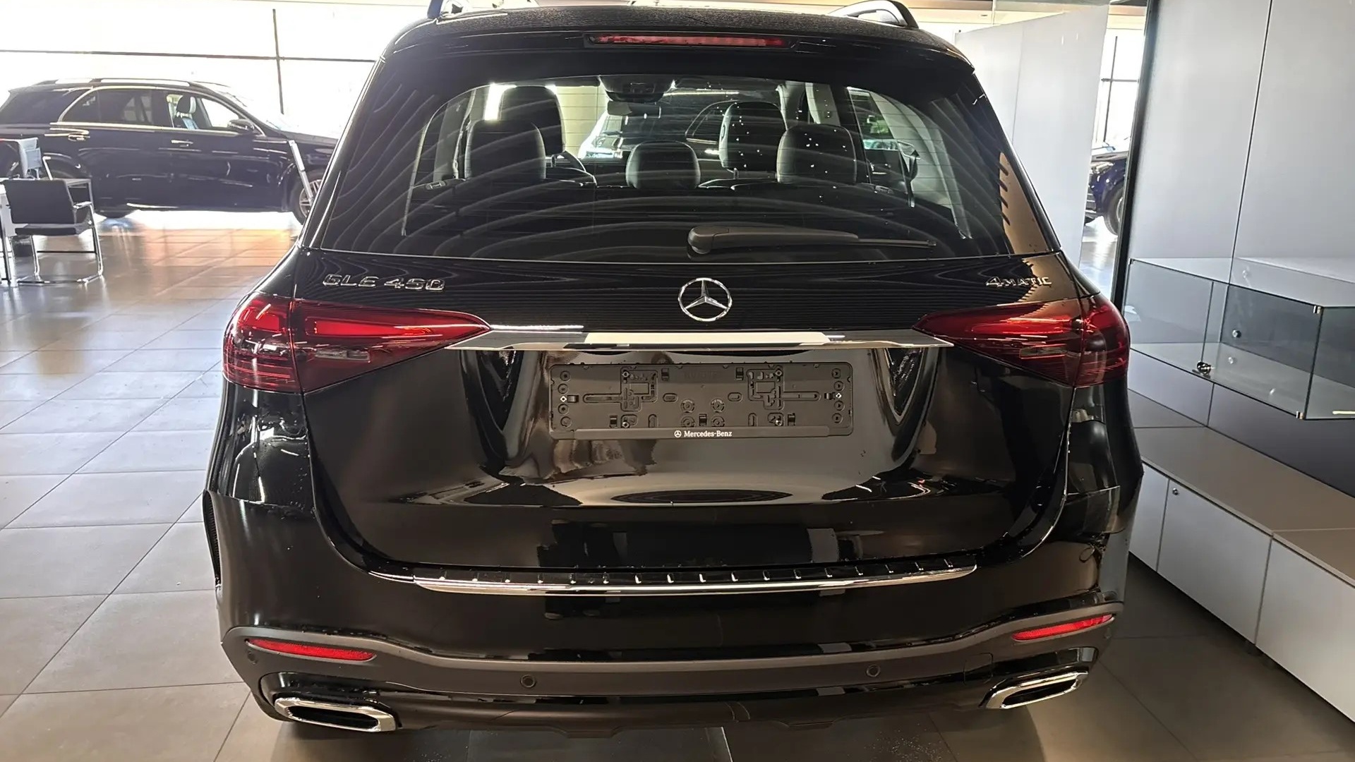 Mercedes-Benz GLE 450 4MATIC комплектация Sport Plus двигатель 3 литра (381 л.с.) Черный