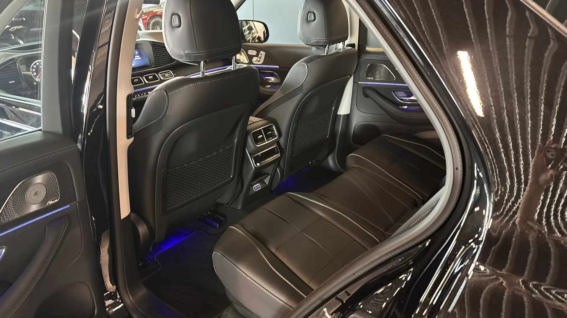 Mercedes-Benz GLE 450 4MATIC комплектация Sport Plus двигатель 3 литра (381 л.с.) Черный