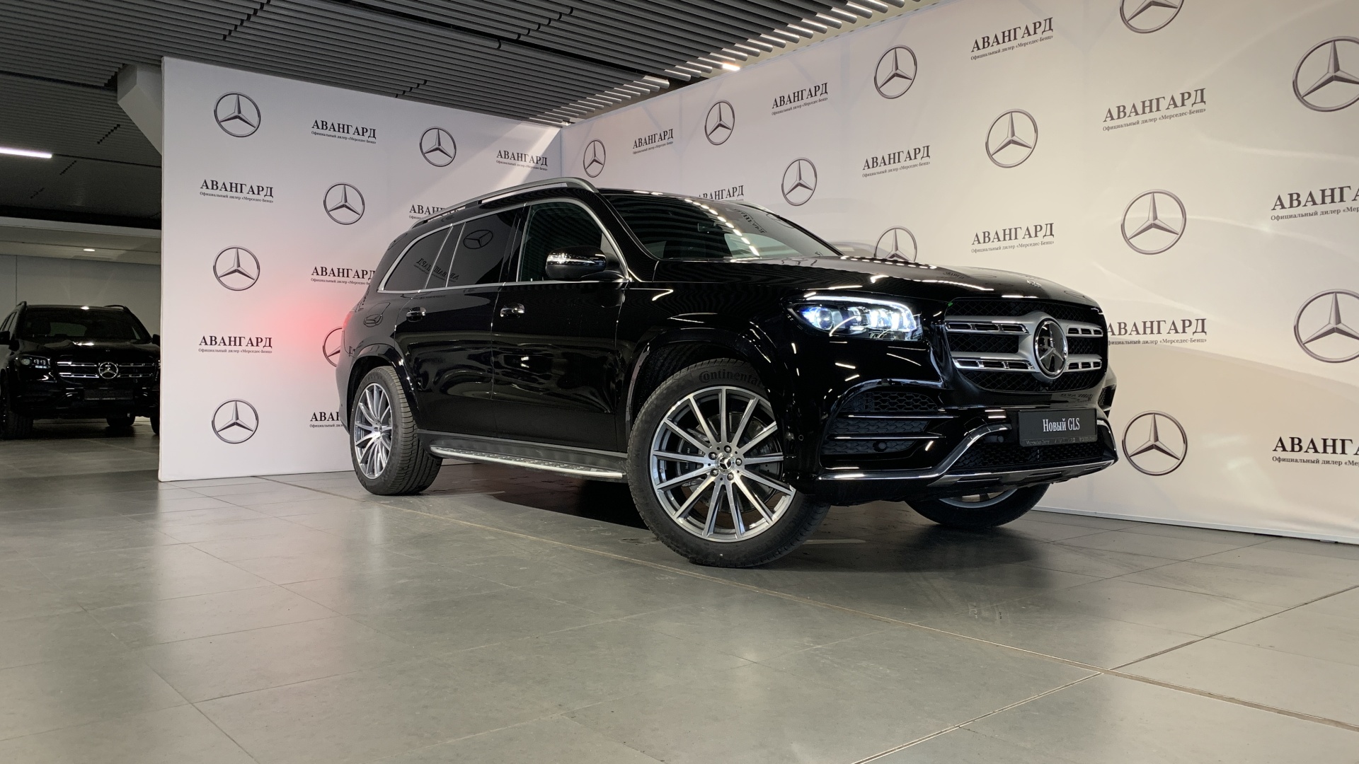 Mercedes-Benz GLS 400 d 4MATIC комплектация Luxury двигатель 2.9 литра (330 л.с.) Черный