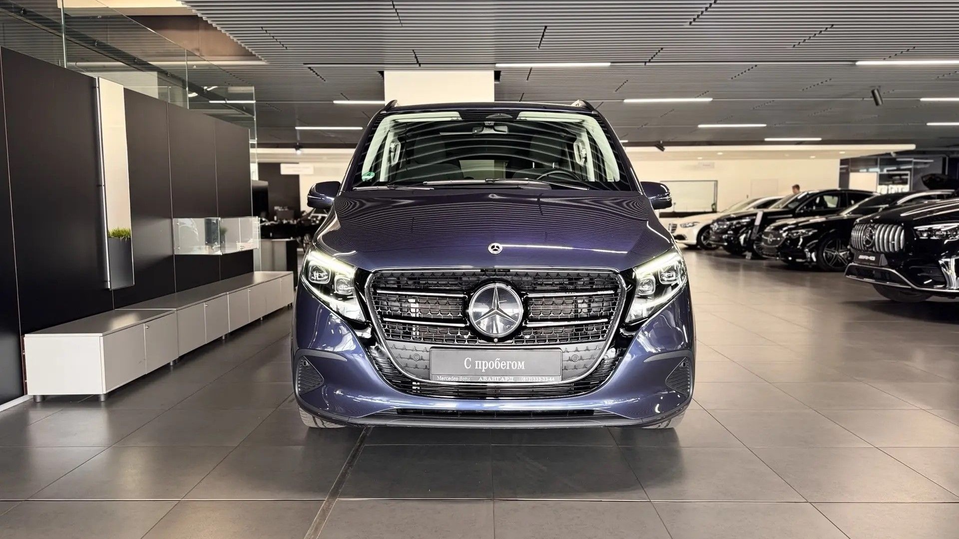 Mercedes-Benz двигатель 2.1 литра (190 л.с.) Синий