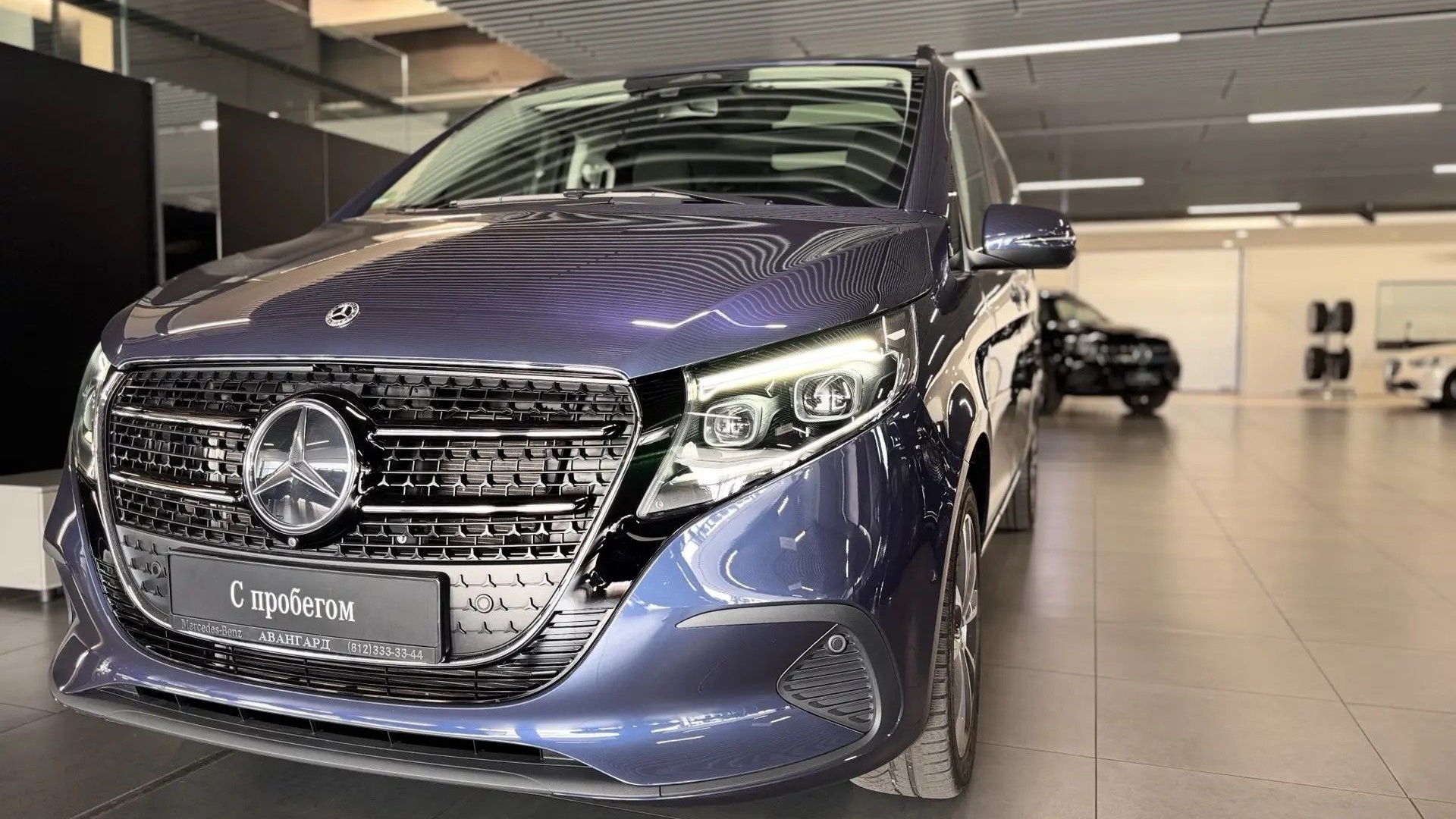 Mercedes-Benz двигатель 2.1 литра (190 л.с.) Синий