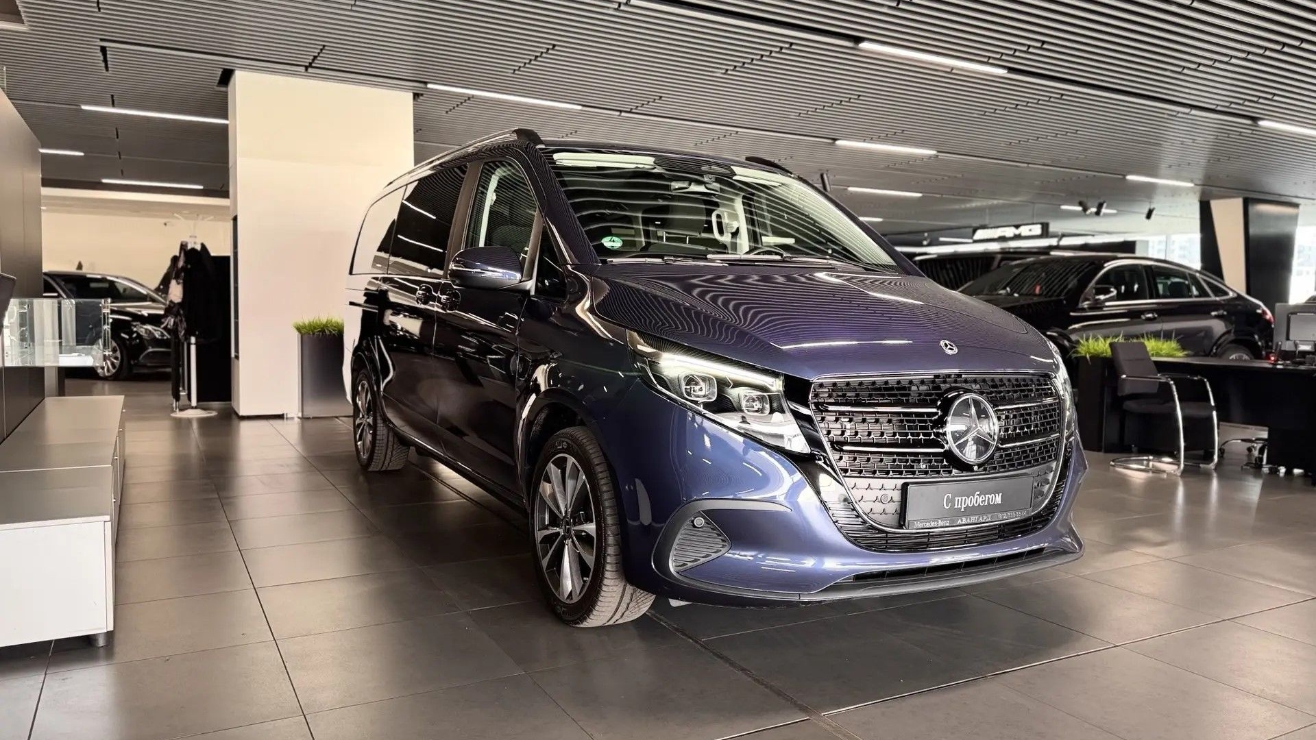 Mercedes-Benz двигатель 2.1 литра (190 л.с.) Синий