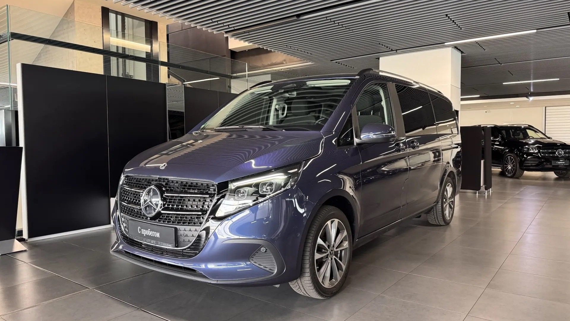 Mercedes-Benz двигатель 2.1 литра (190 л.с.) Синий
