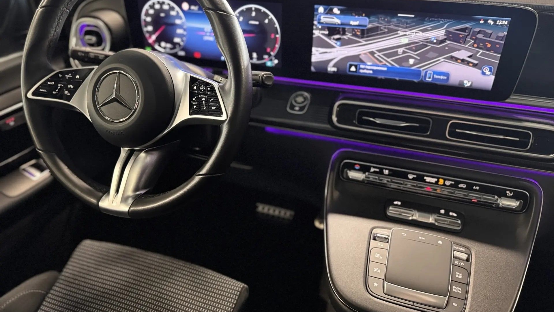 Mercedes-Benz двигатель 2.1 литра (190 л.с.) Синий