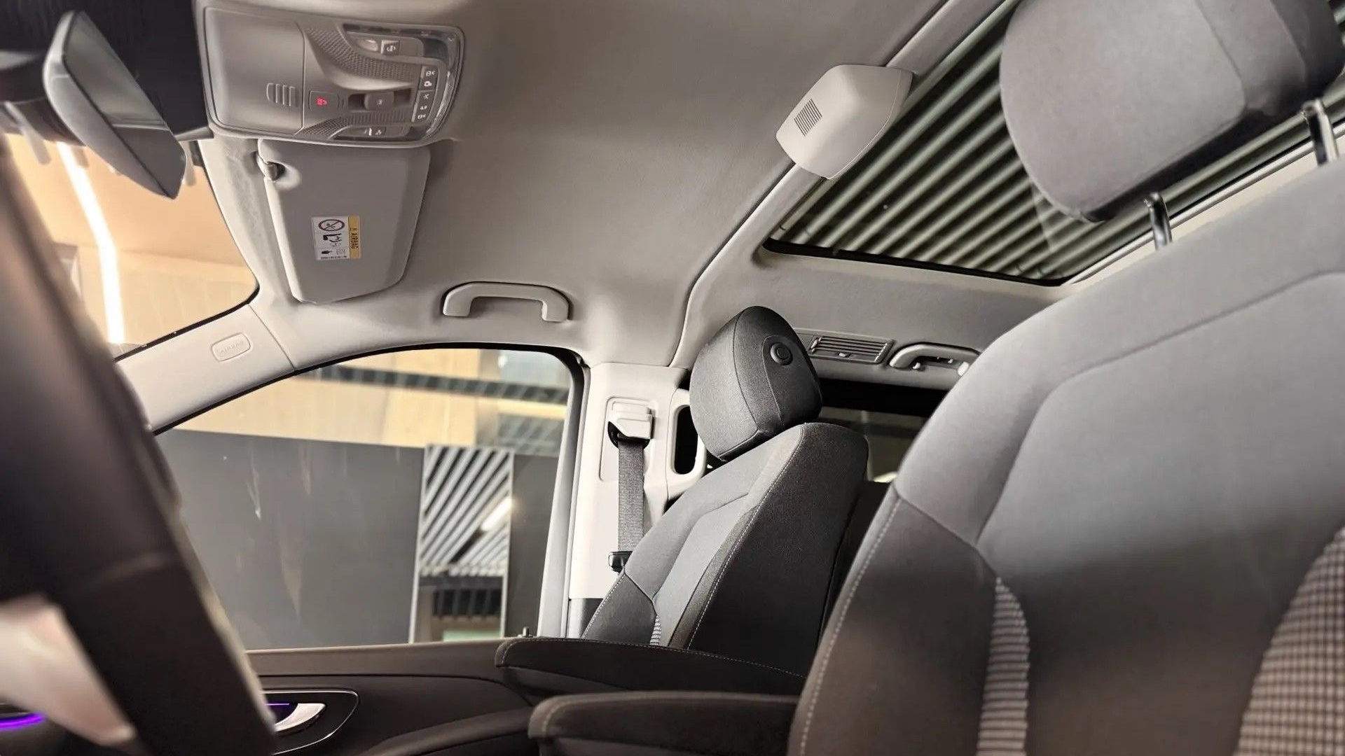 Mercedes-Benz двигатель 2.1 литра (190 л.с.) Синий