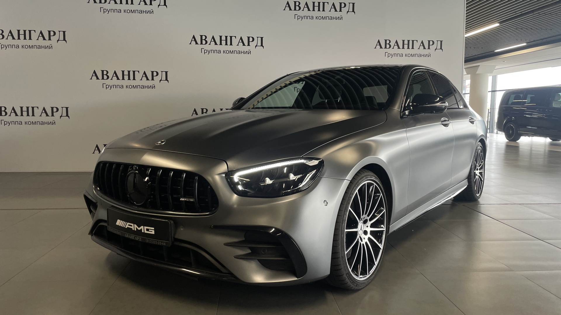 Mercedes-Benz AMG E 53 4MATIC двигатель 3 литра (435 л.с.) Серый