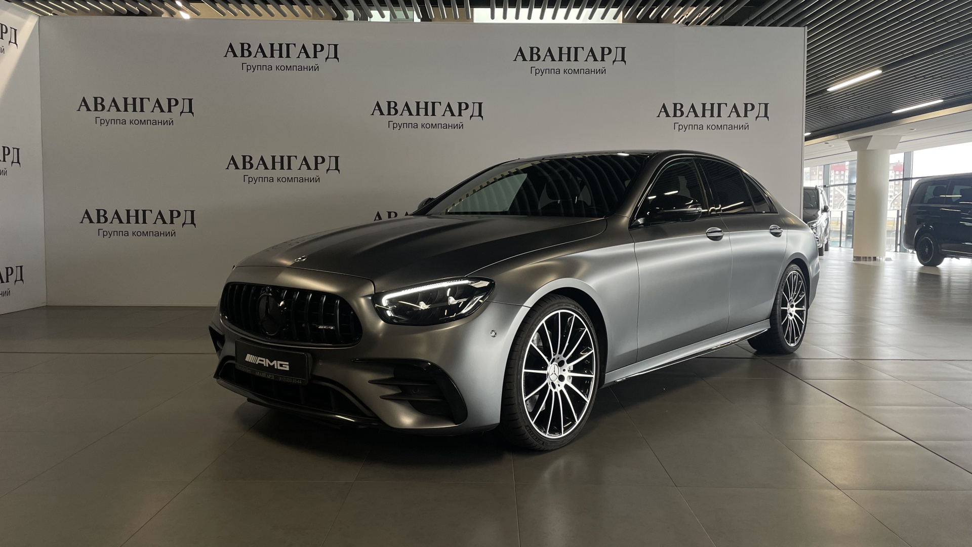 Mercedes-Benz AMG E 53 4MATIC двигатель 3 литра (435 л.с.) Серый