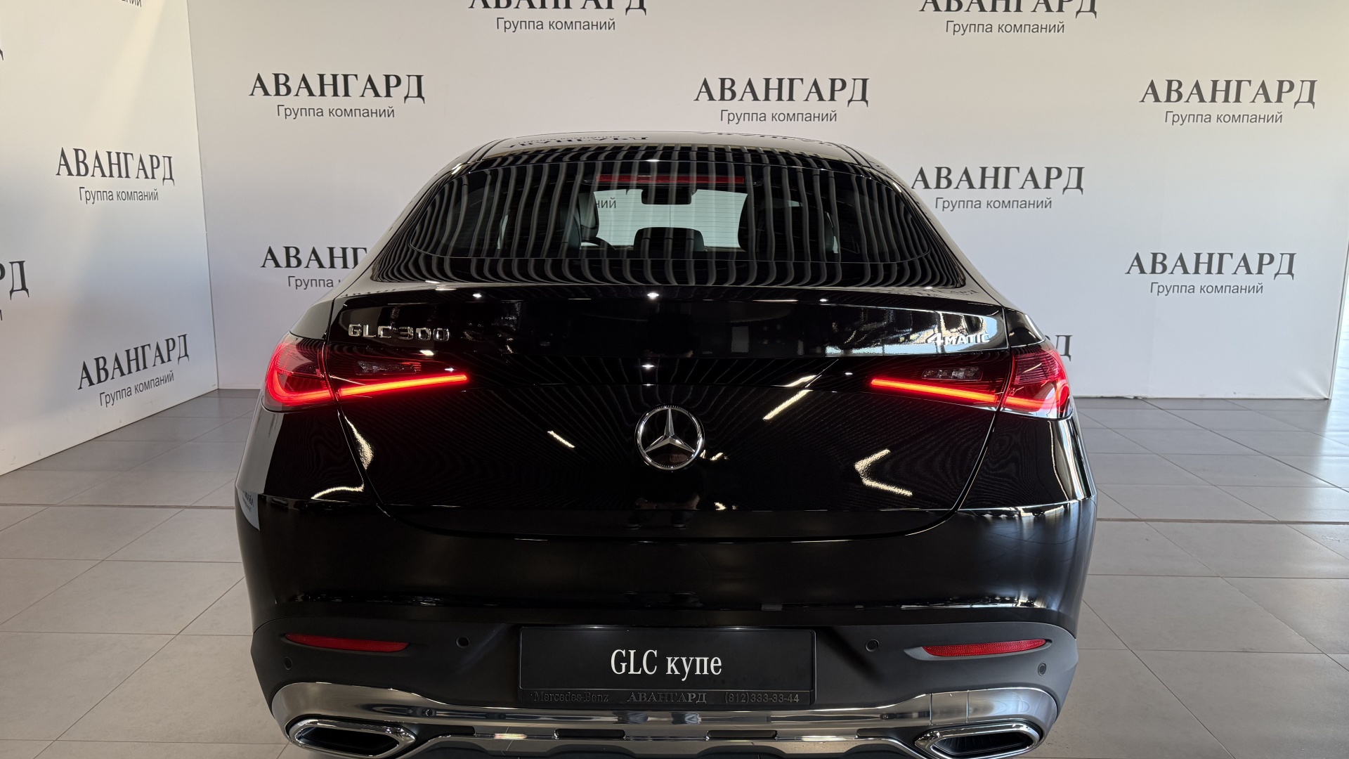 Mercedes-Benz GLC 300 4MATIC Coupe двигатель 2 литра (249 л.с.) Черный