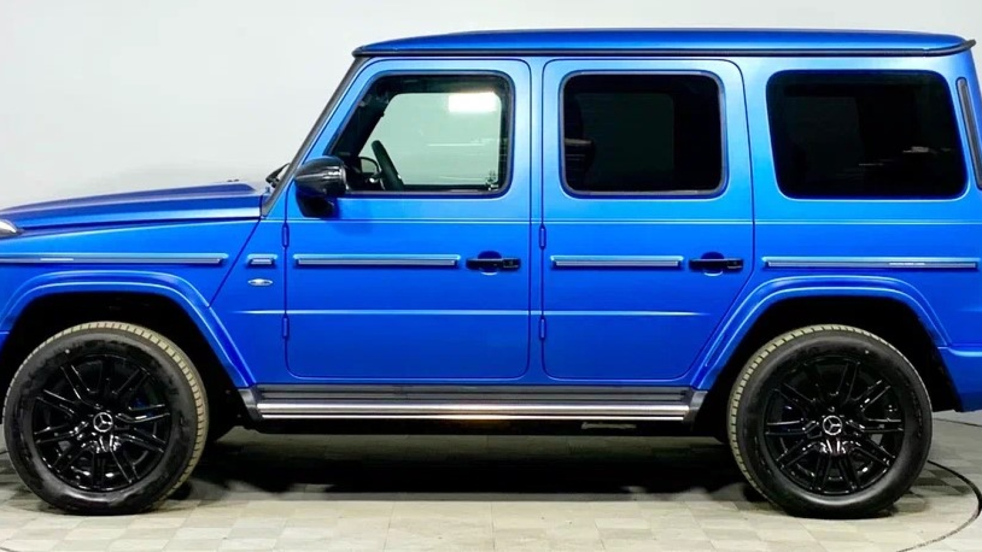 Mercedes-Benz G 580 комплектация Sport Plus двигатель 5 литра (296 л.с.) Синий