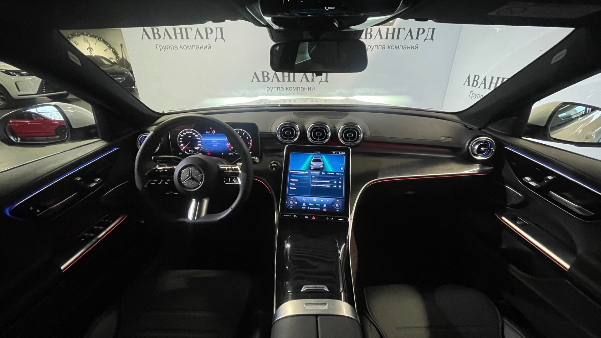 Mercedes-Benz C 260 L двигатель 1.5 литра (204 л.с.) Белый
