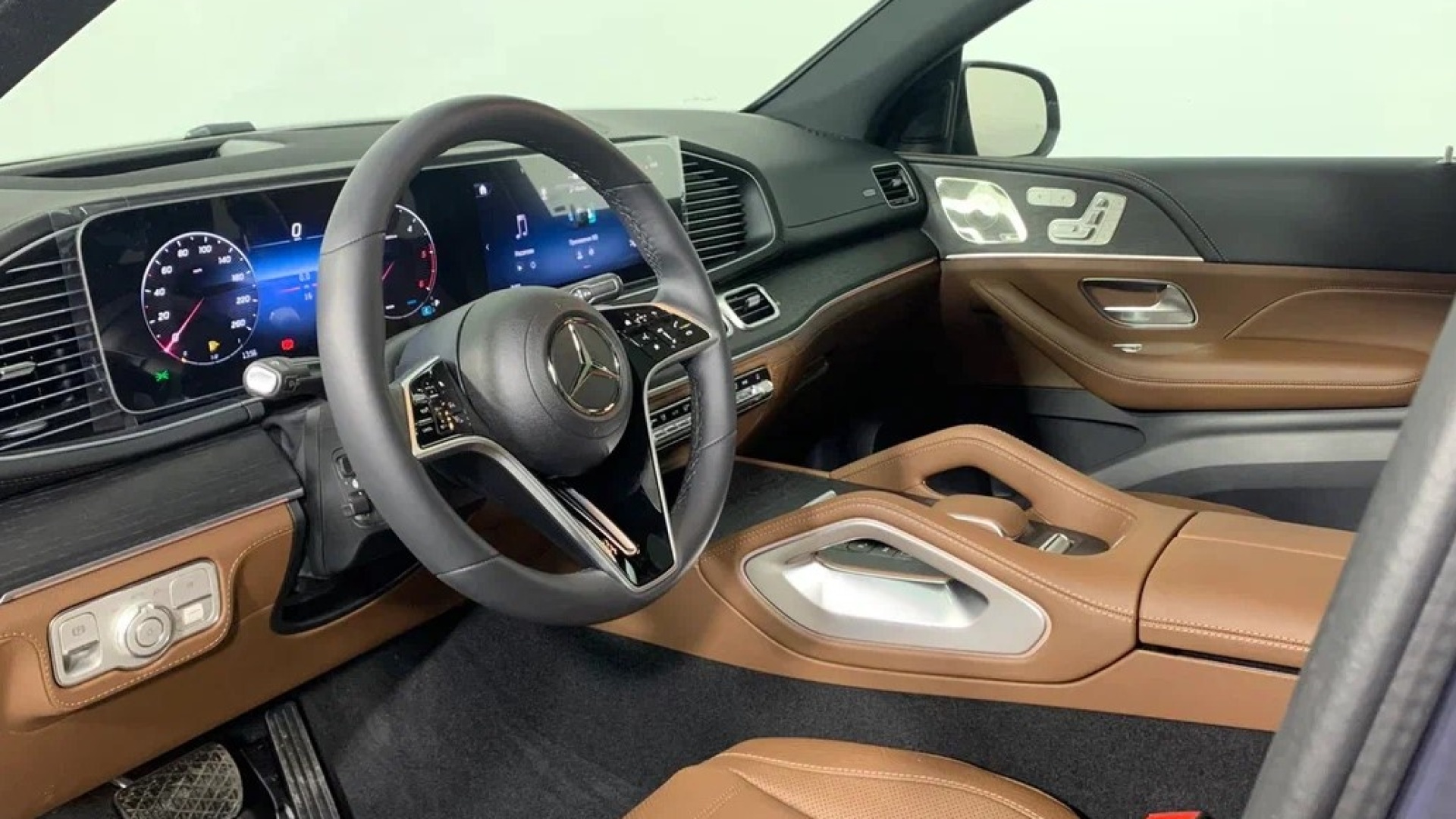 Mercedes-Benz GLE 300 d Купе двигатель 2 литра (269 л.с.) Синий