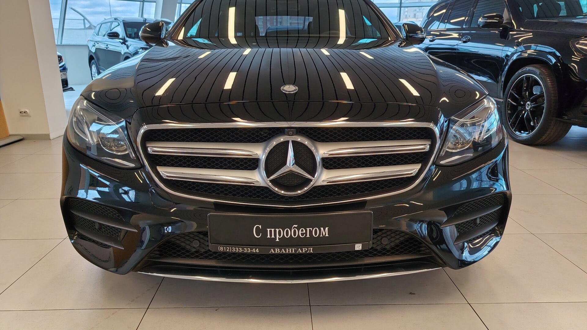 Mercedes-Benz E 400 4MATIC комплектация Sport двигатель 3 литра (333 л.с.) Черный
