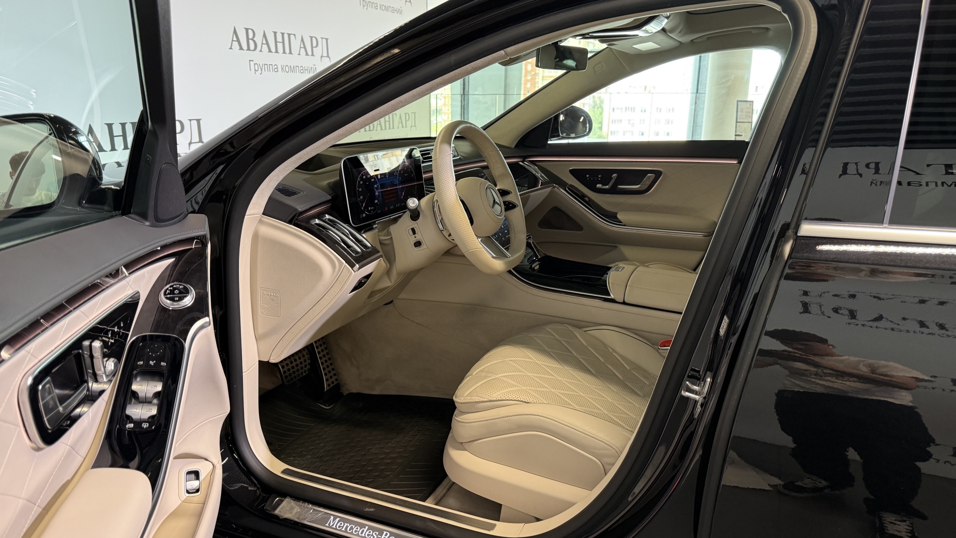 Mercedes-Benz S 450 4MATIC комплектация Business двигатель 3 литра (367 л.с.) Черный