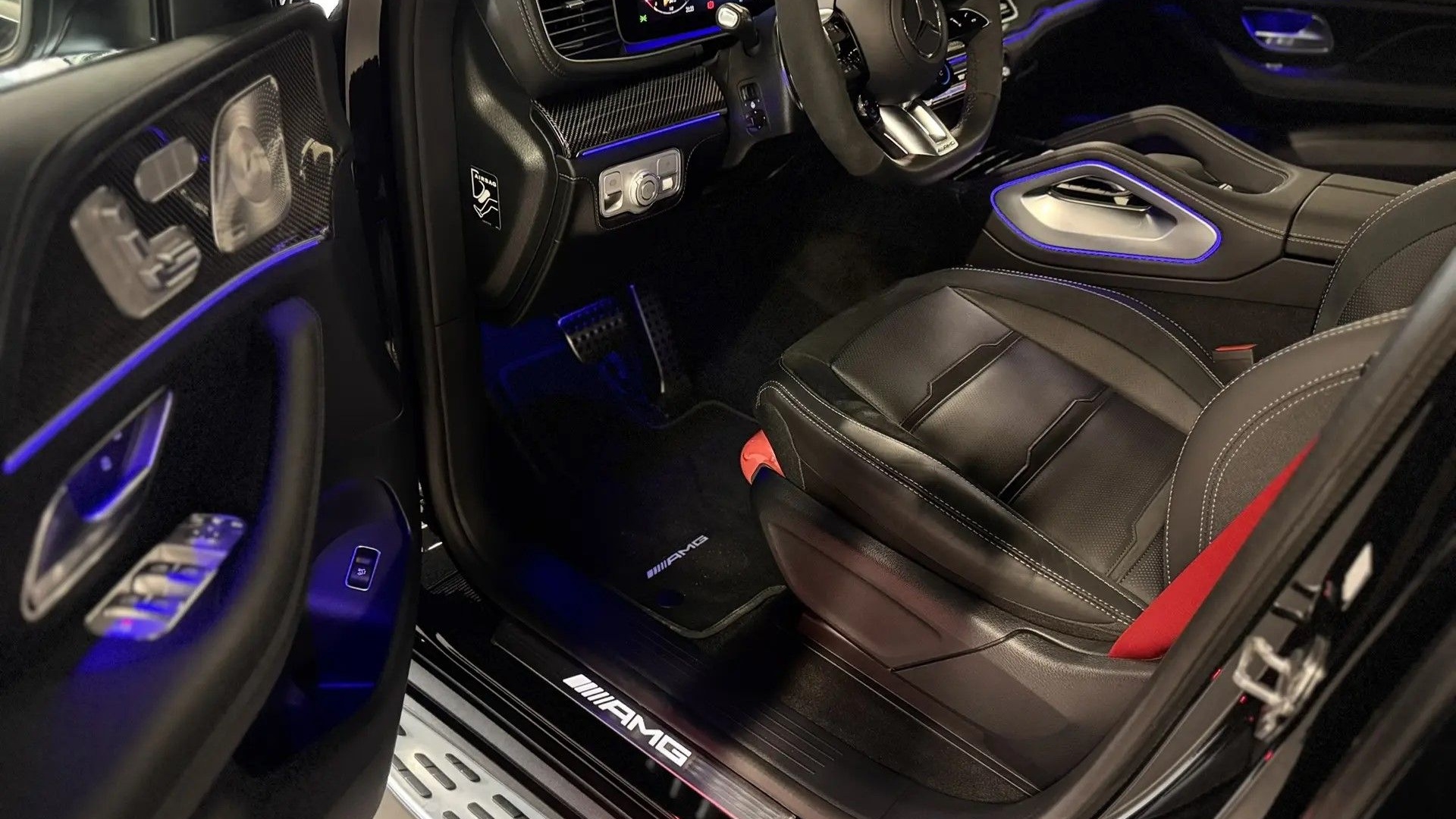 Mercedes-Benz AMG GLE 53 4MATIC+ купе двигатель 3 литра (435 л.с.) Черный
