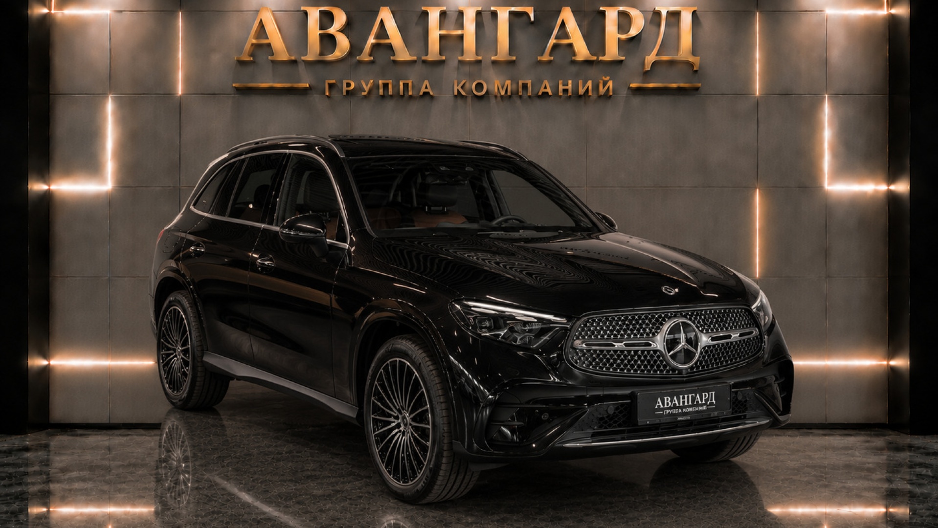 Mercedes-Benz GLC 300 4MATIC комплектация Sport Plus двигатель 2 литра (258 л.с.) Черный