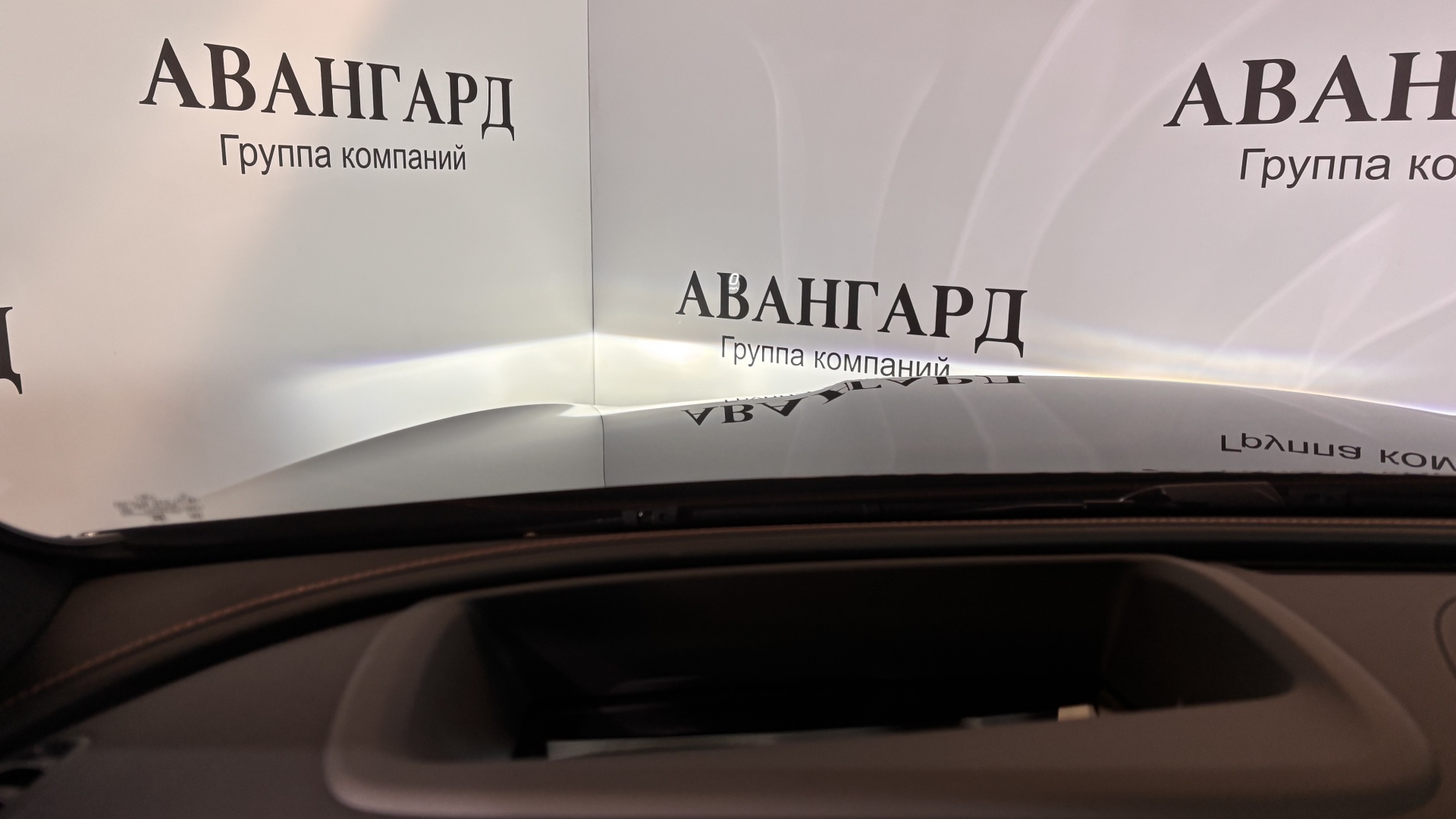 Mercedes-Benz GLC 300 4MATIC комплектация Sport Plus двигатель 2 литра (258 л.с.) Черный