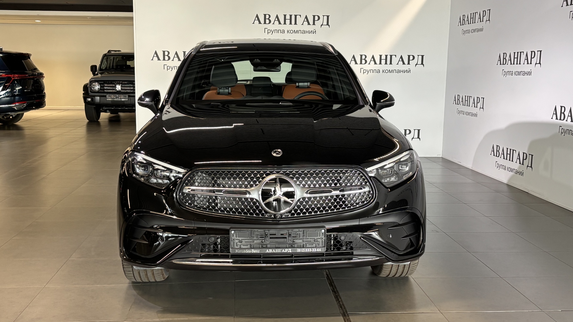 Mercedes-Benz GLC 300 4MATIC комплектация Sport Plus двигатель 2 литра (258 л.с.) Черный