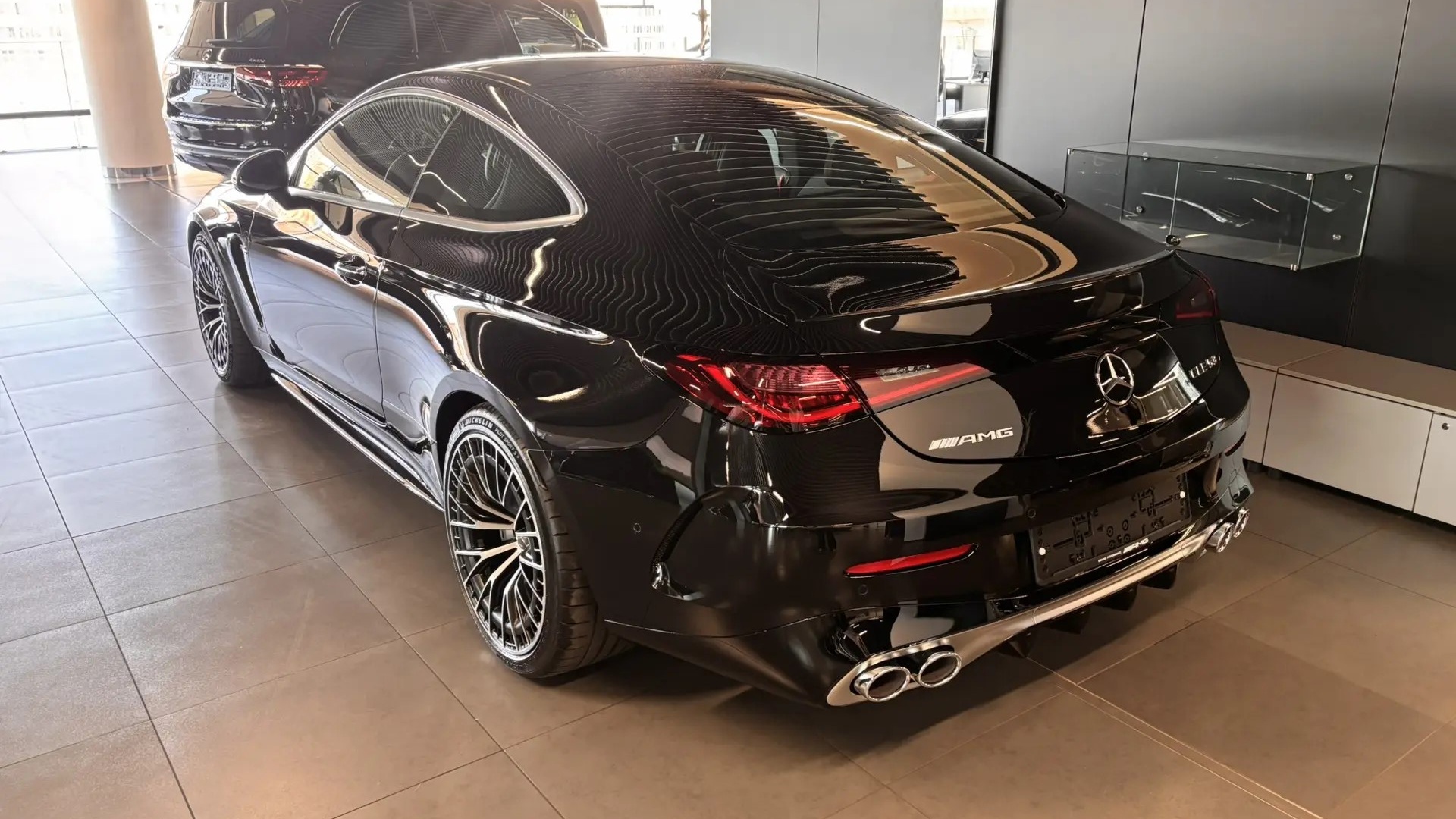 Mercedes-Benz AMG CLE 53 4MATIC+ купе двигатель 3 литра (449 л.с.) Черный