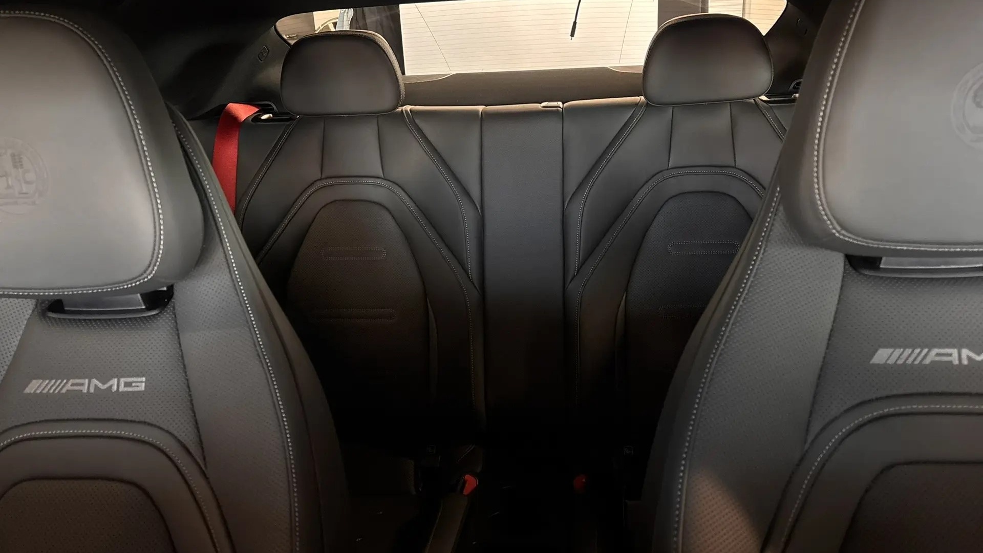 Mercedes-Benz AMG CLE 53 4MATIC+ купе двигатель 3 литра (449 л.с.) Черный
