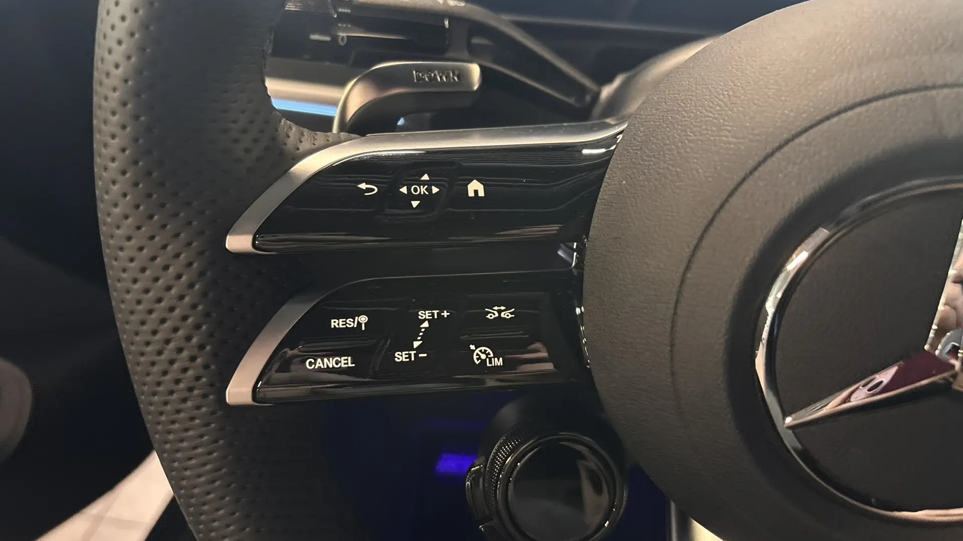 Mercedes-Benz AMG CLE 53 4MATIC+ купе двигатель 3 литра (449 л.с.) Черный