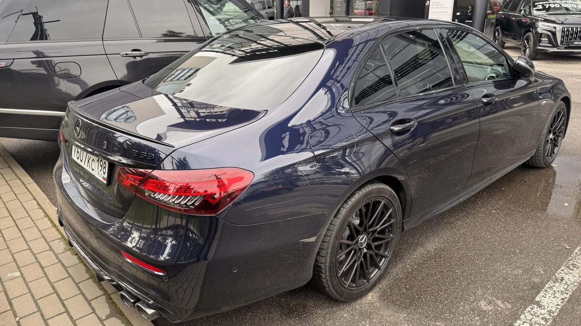 Mercedes-Benz AMG E 53 4MATIC двигатель 3 литра (435 л.с.) Синий