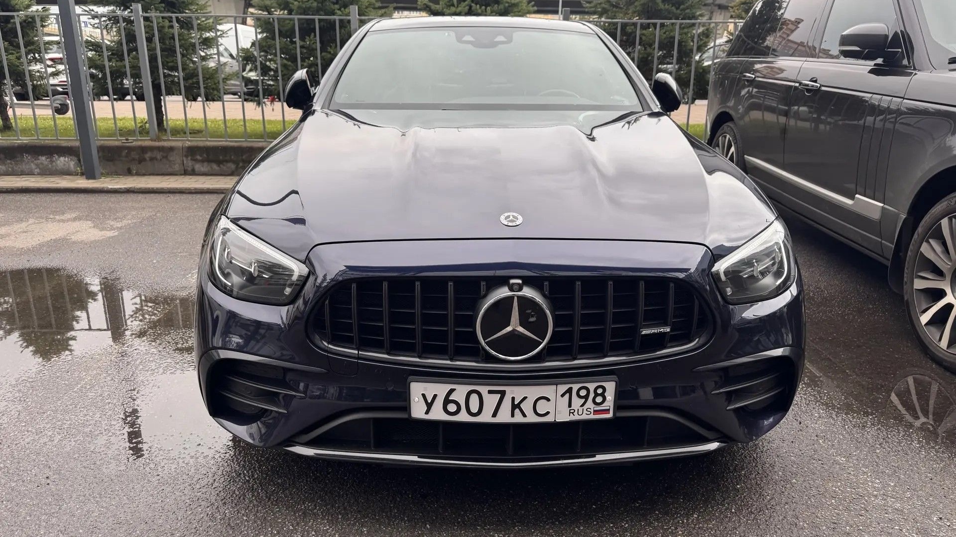 Mercedes-Benz AMG E 53 4MATIC двигатель 3 литра (435 л.с.) Синий