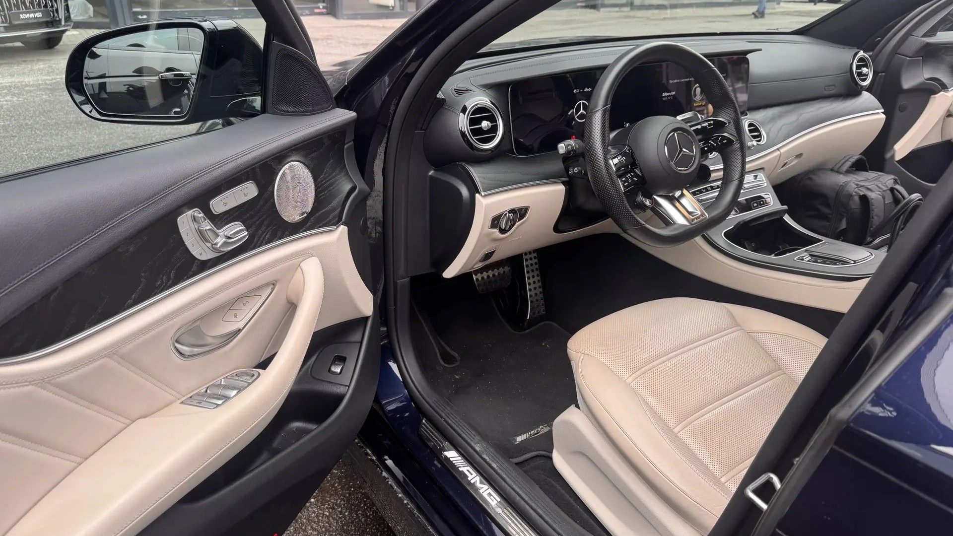 Mercedes-Benz AMG E 53 4MATIC двигатель 3 литра (435 л.с.) Синий