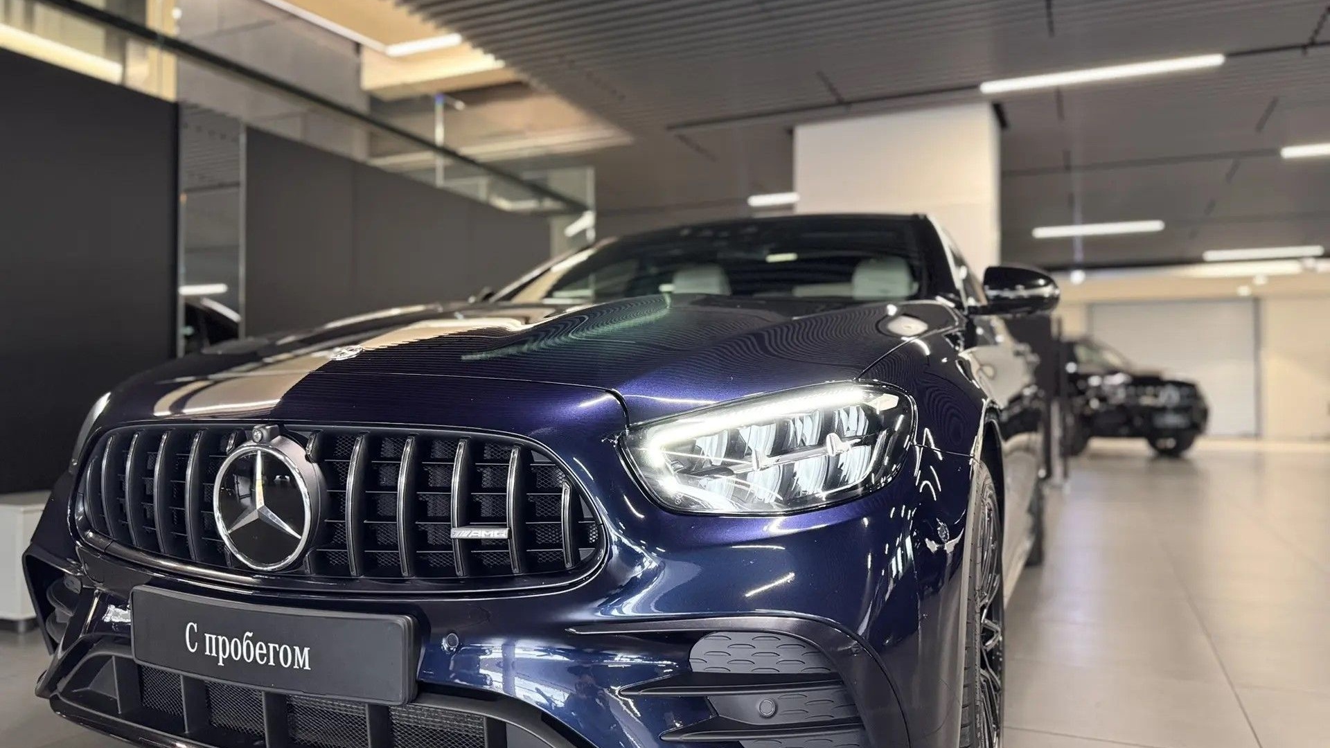 Mercedes-Benz AMG E 53 4MATIC двигатель 3 литра (435 л.с.) Синий