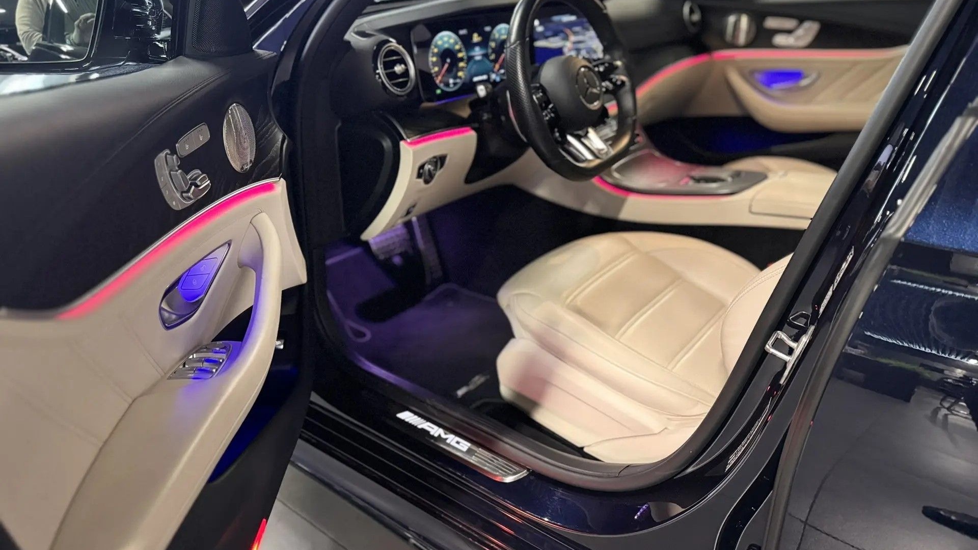 Mercedes-Benz AMG E 53 4MATIC двигатель 3 литра (435 л.с.) Синий