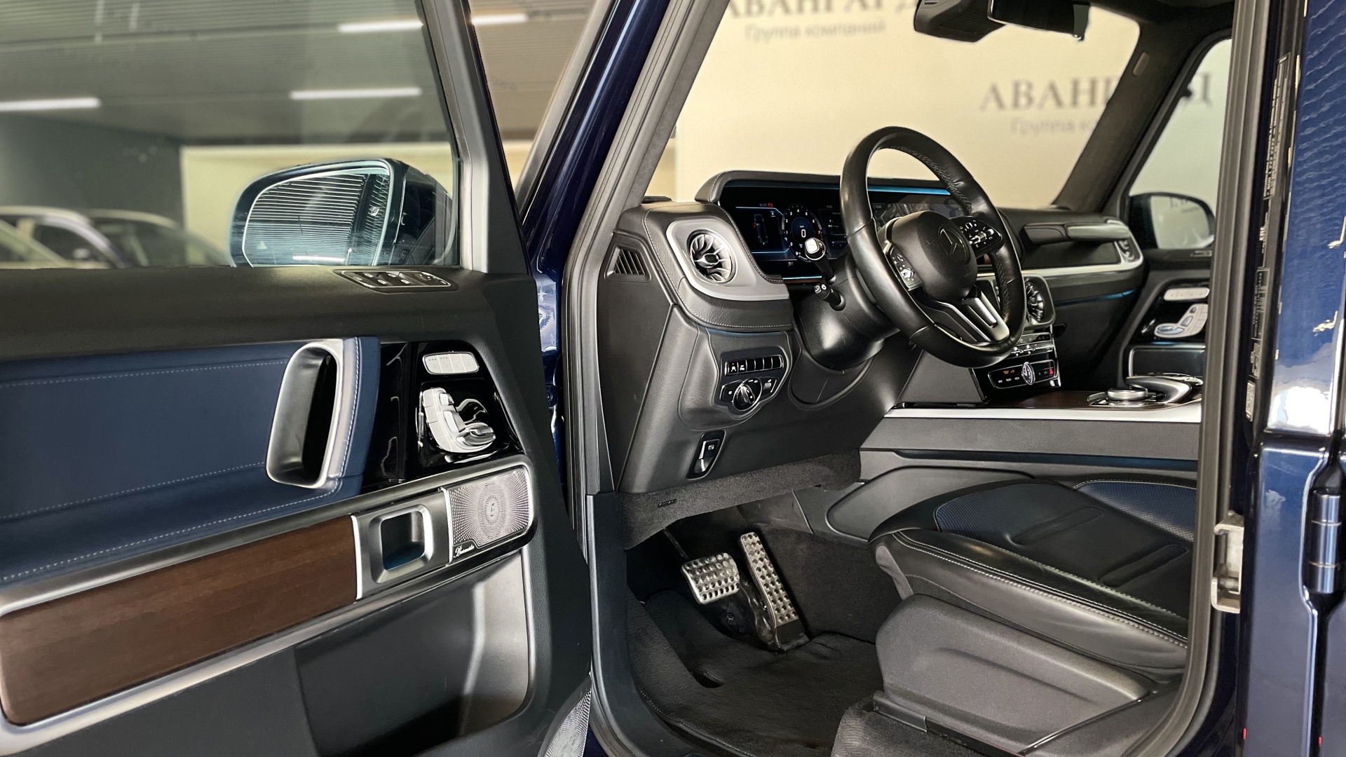 Mercedes-Benz G 500 двигатель 4 литра (422 л.с.) Синий