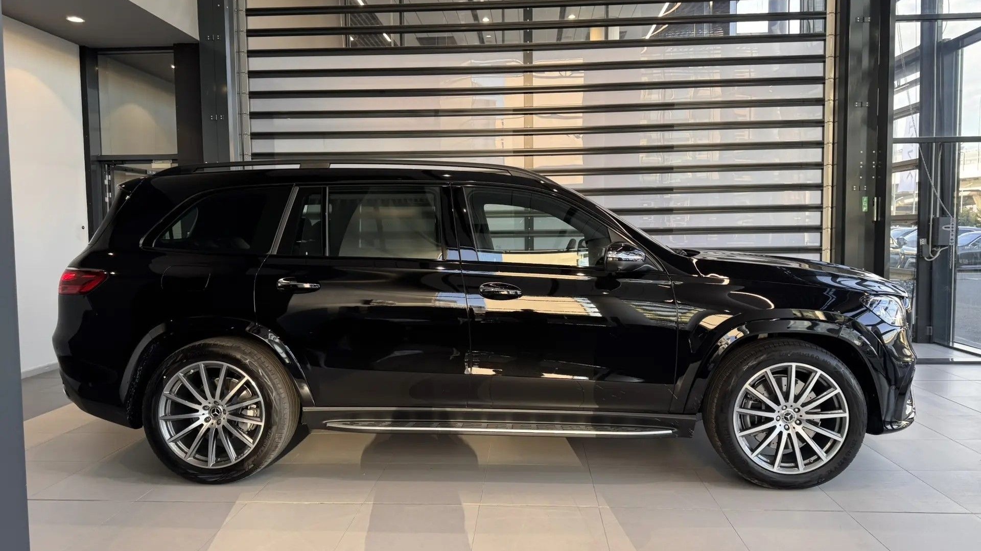 Mercedes-Benz GLS 450 d 4MATIC двигатель 3 литра (367 л.с.) Черный