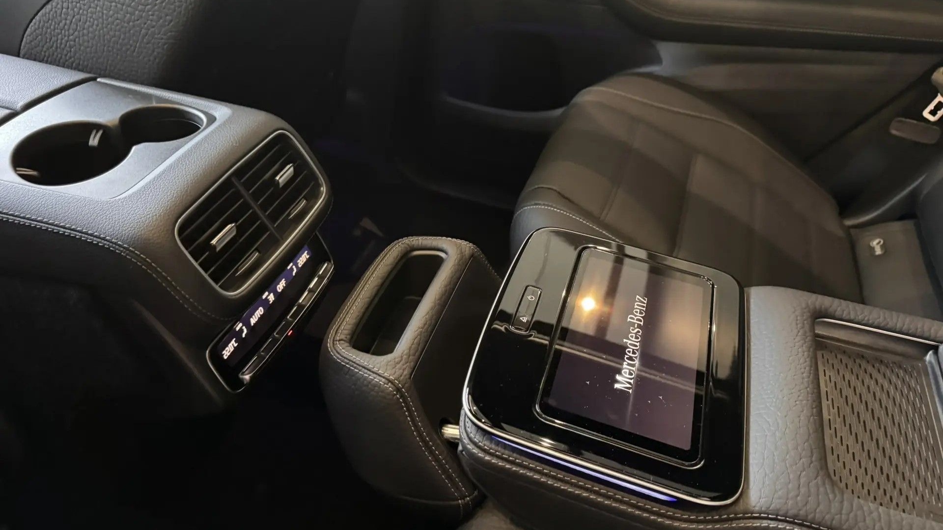 Mercedes-Benz GLS 450 d 4MATIC двигатель 3 литра (367 л.с.) Черный