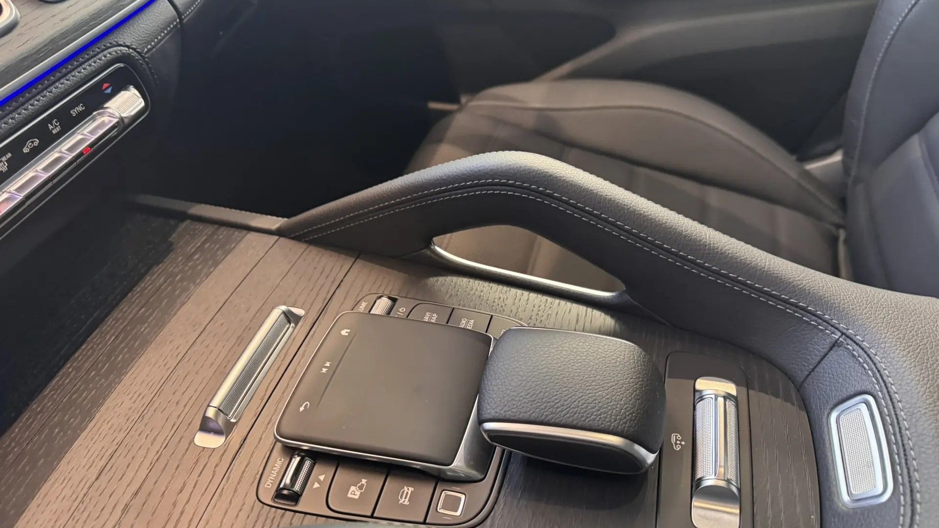 Mercedes-Benz GLS 450 d 4MATIC двигатель 3 литра (367 л.с.) Черный