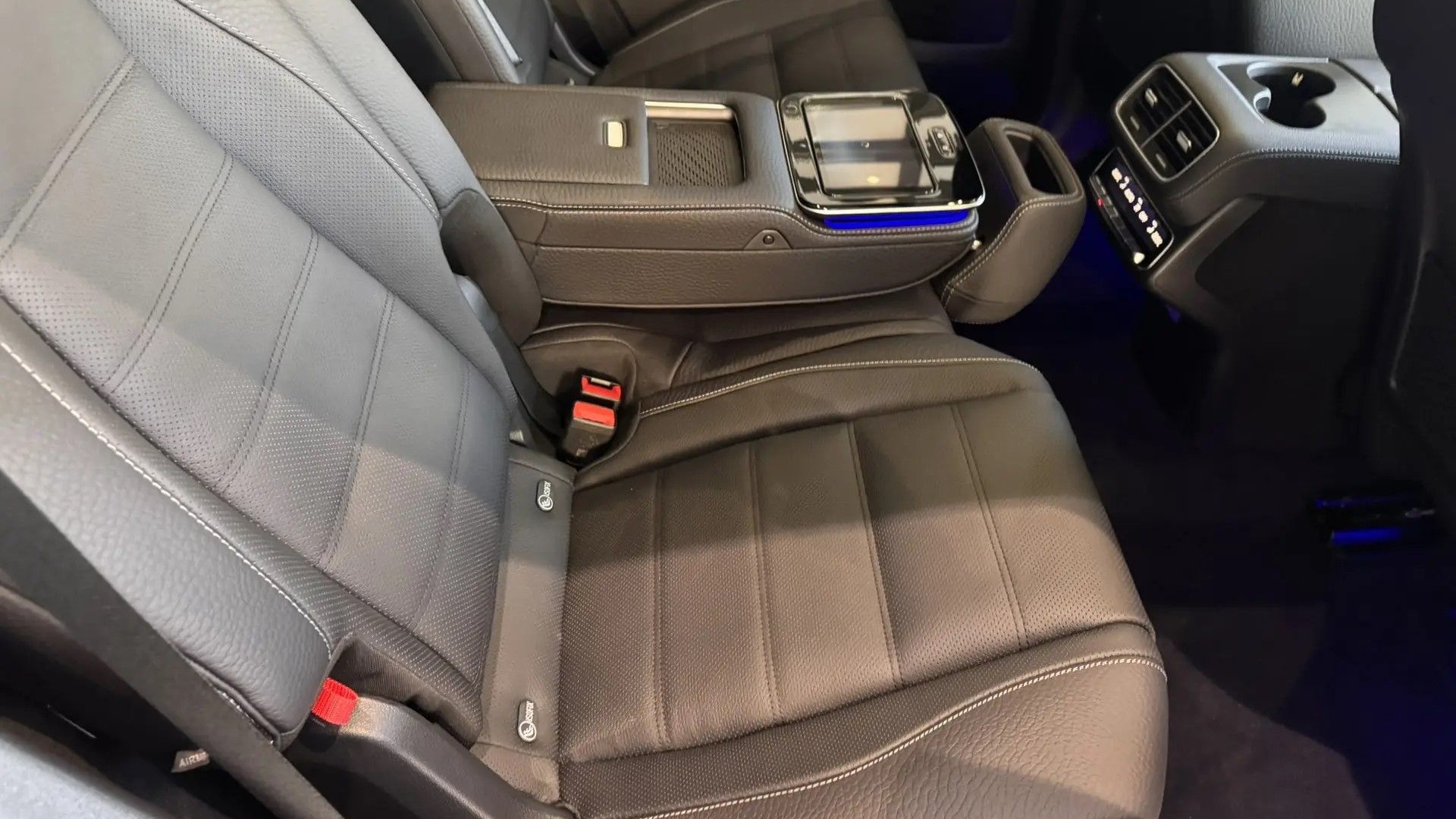 Mercedes-Benz GLS 450 d 4MATIC двигатель 3 литра (367 л.с.) Черный