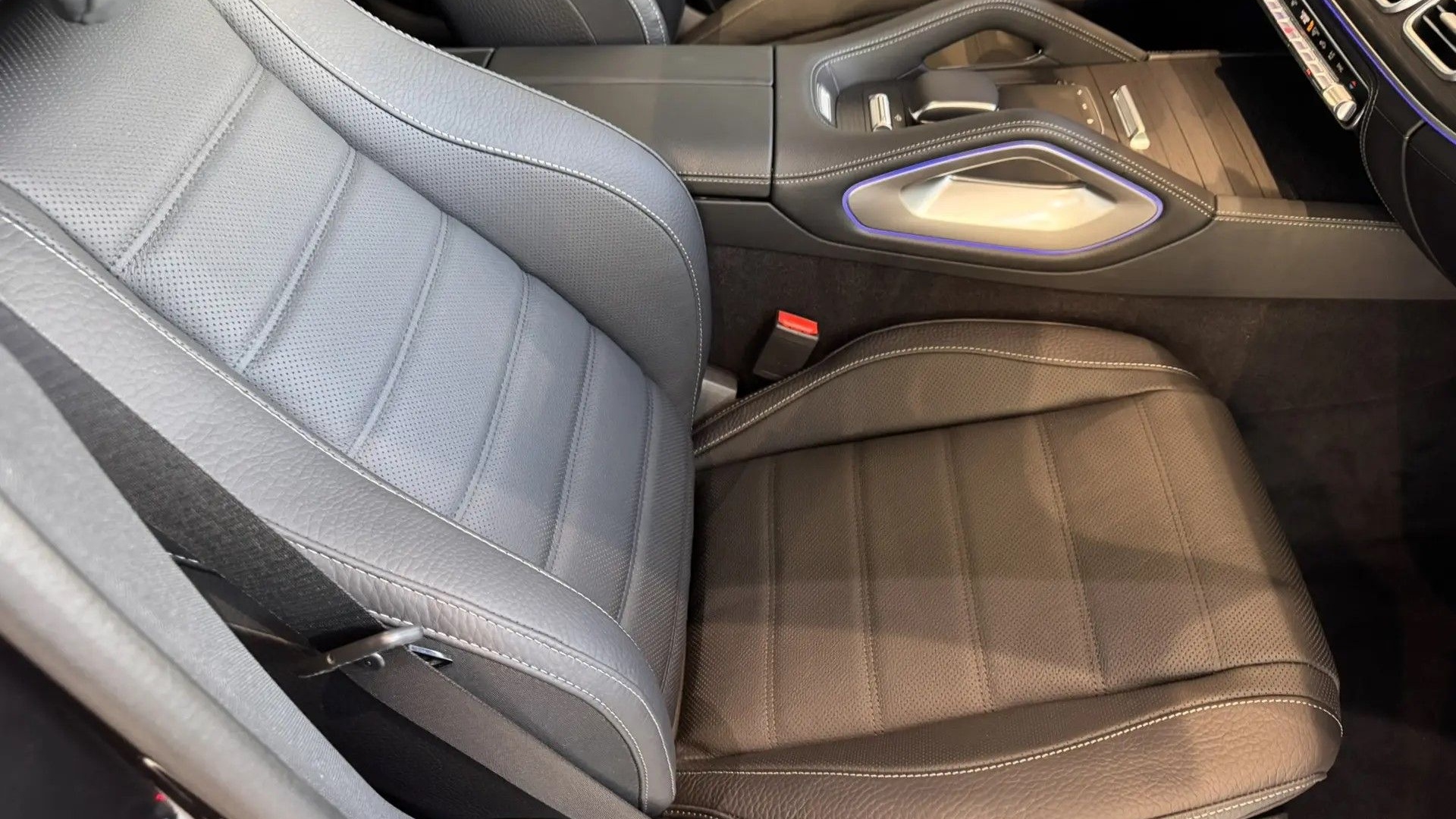 Mercedes-Benz GLS 450 d 4MATIC двигатель 3 литра (367 л.с.) Черный