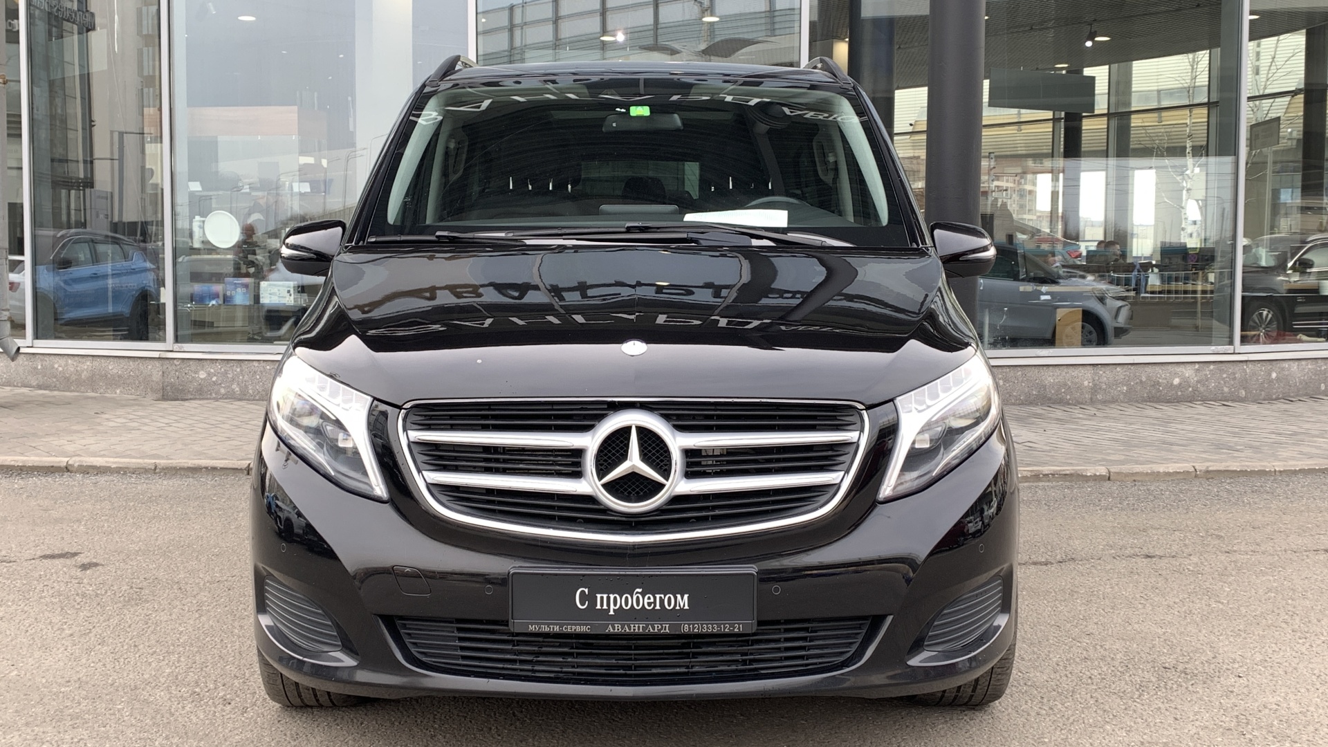 Mercedes-Benz комплектация Business двигатель 2.1 литра (190 л.с.) Черный