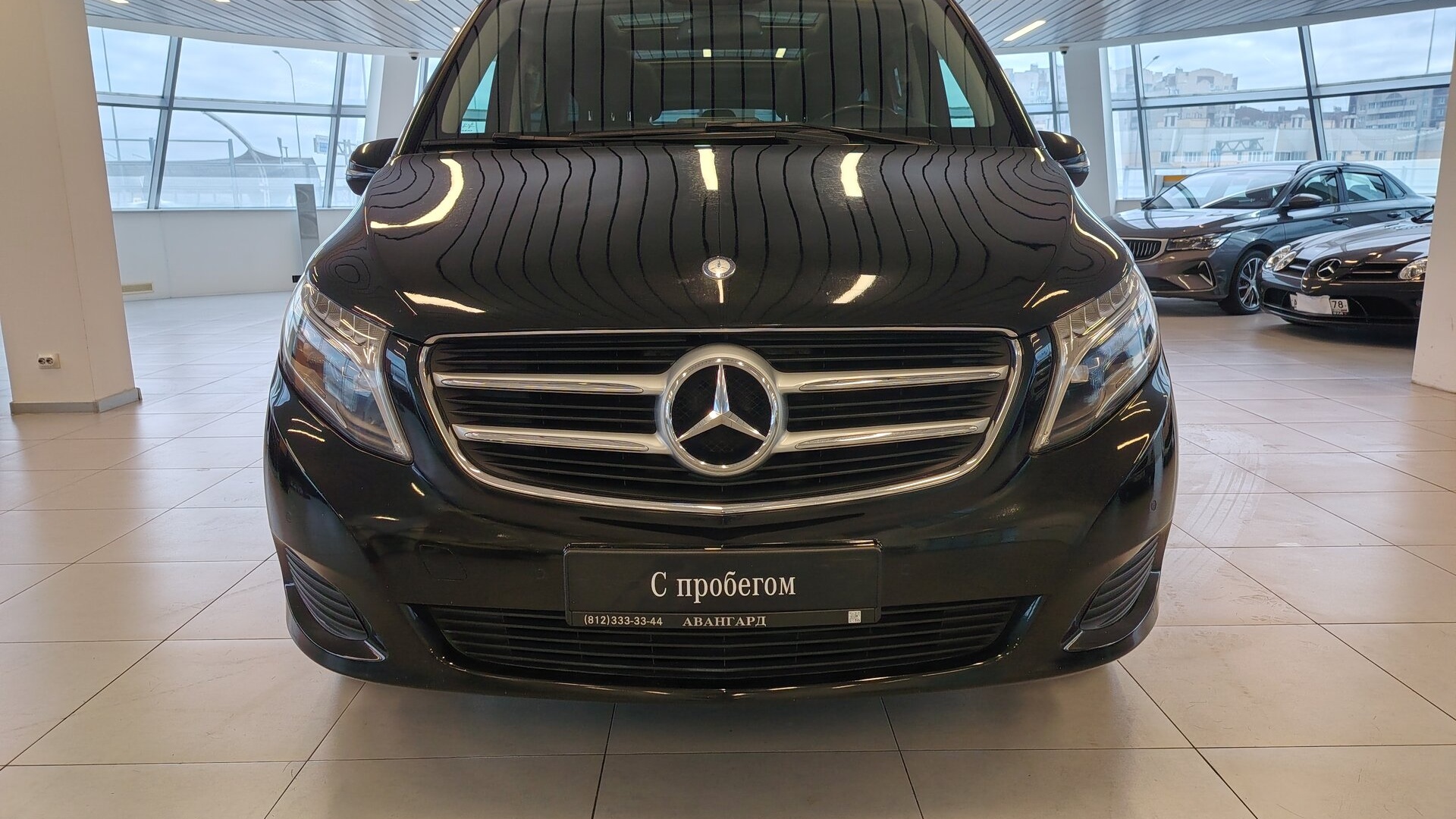 Mercedes-Benz комплектация Business двигатель 2.1 литра (190 л.с.) Черный