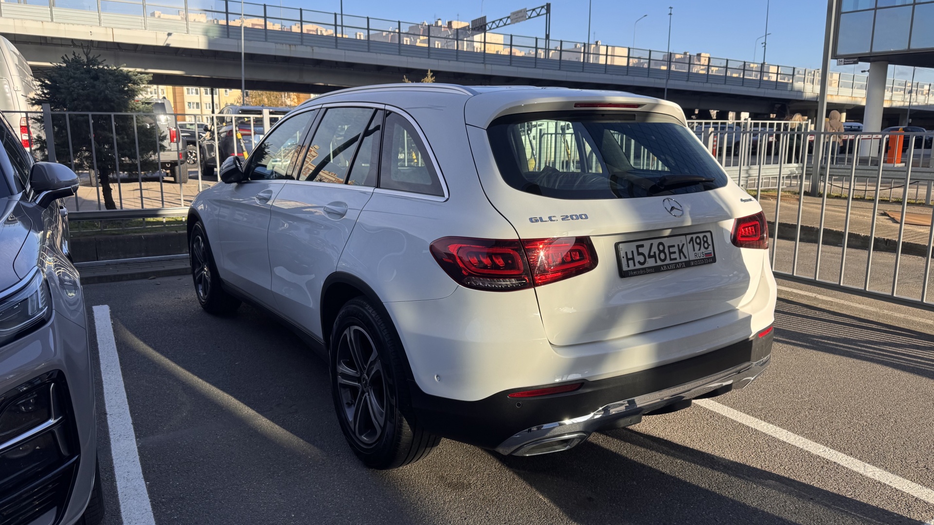 Mercedes-Benz GLC 200 4MATIC комплектация Premium двигатель 2 литра (197 л.с.) Белый