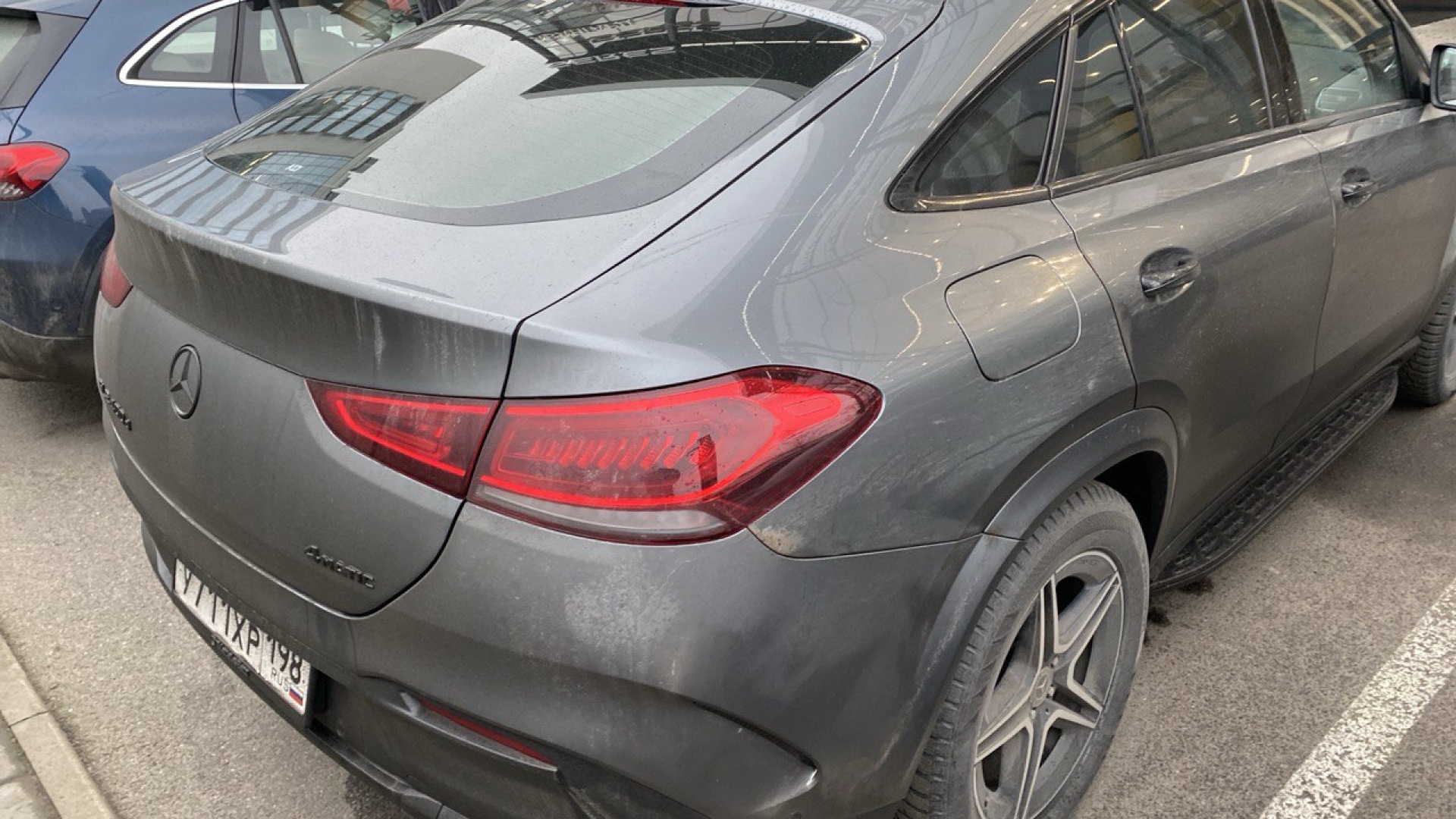 Mercedes-Benz GLE 400 d 4MATIC купе двигатель 2.9 литра (330 л.с.) Серый