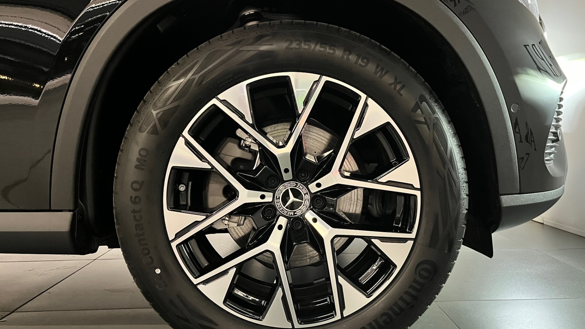 Mercedes-Benz GLC 220 d 4MATIC комплектация Sport Plus двигатель 2 литра (197 л.с.) Черный