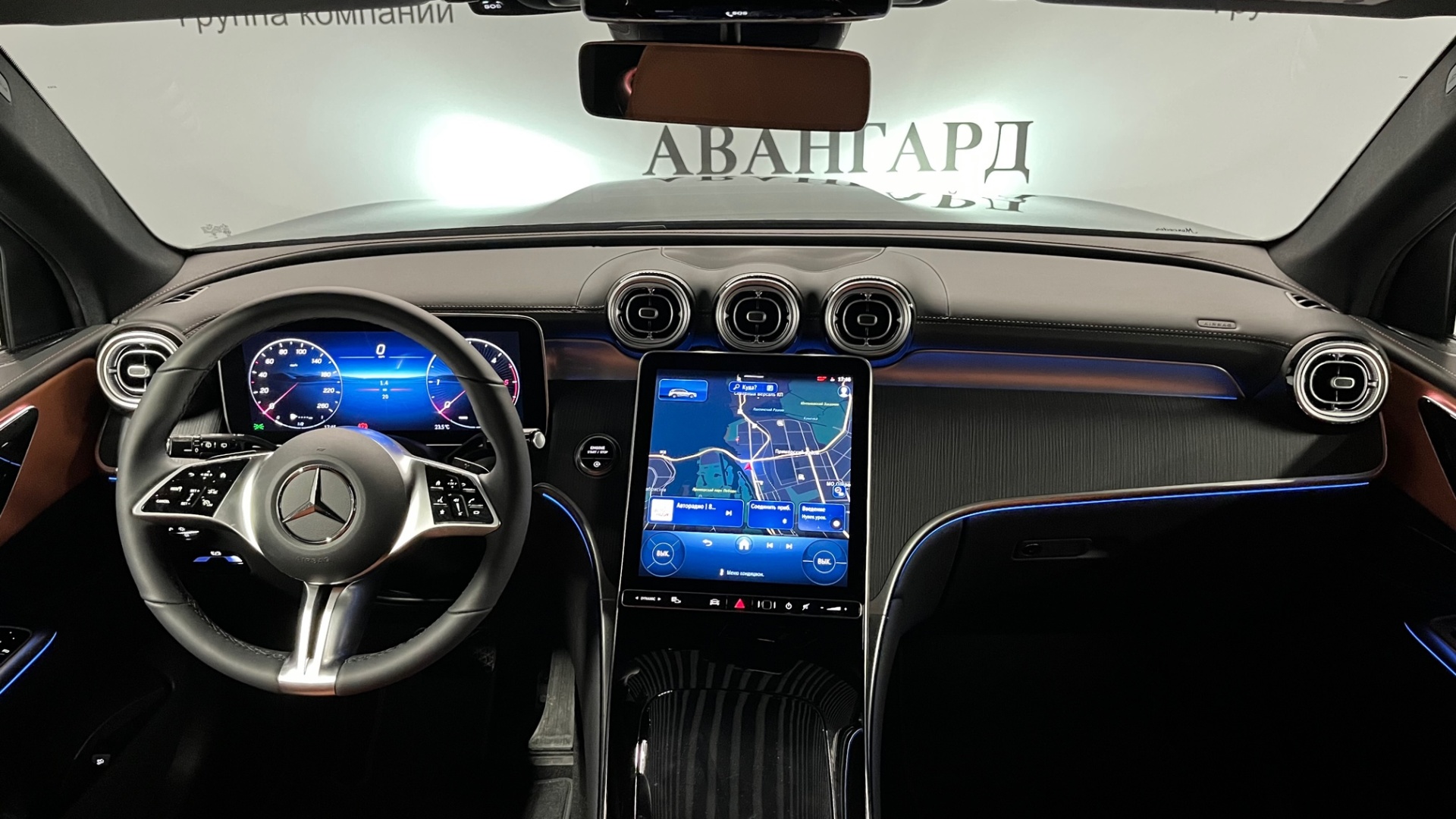 Mercedes-Benz GLC 220 d 4MATIC комплектация Sport Plus двигатель 2 литра (197 л.с.) Черный