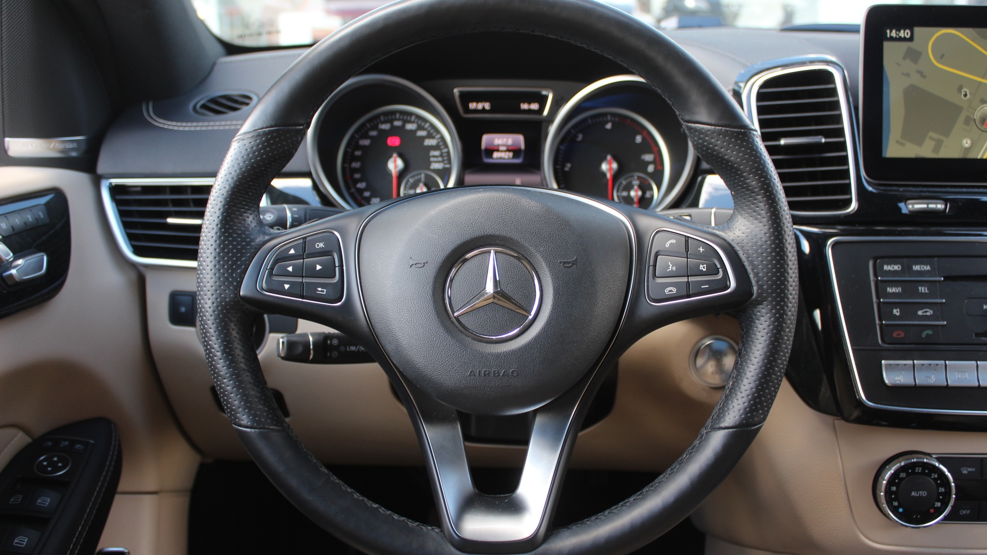 Mercedes-Benz GLE 350 d 4MATIC купе комплектация ОС двигатель 3 литра (249 л.с.) Синий
