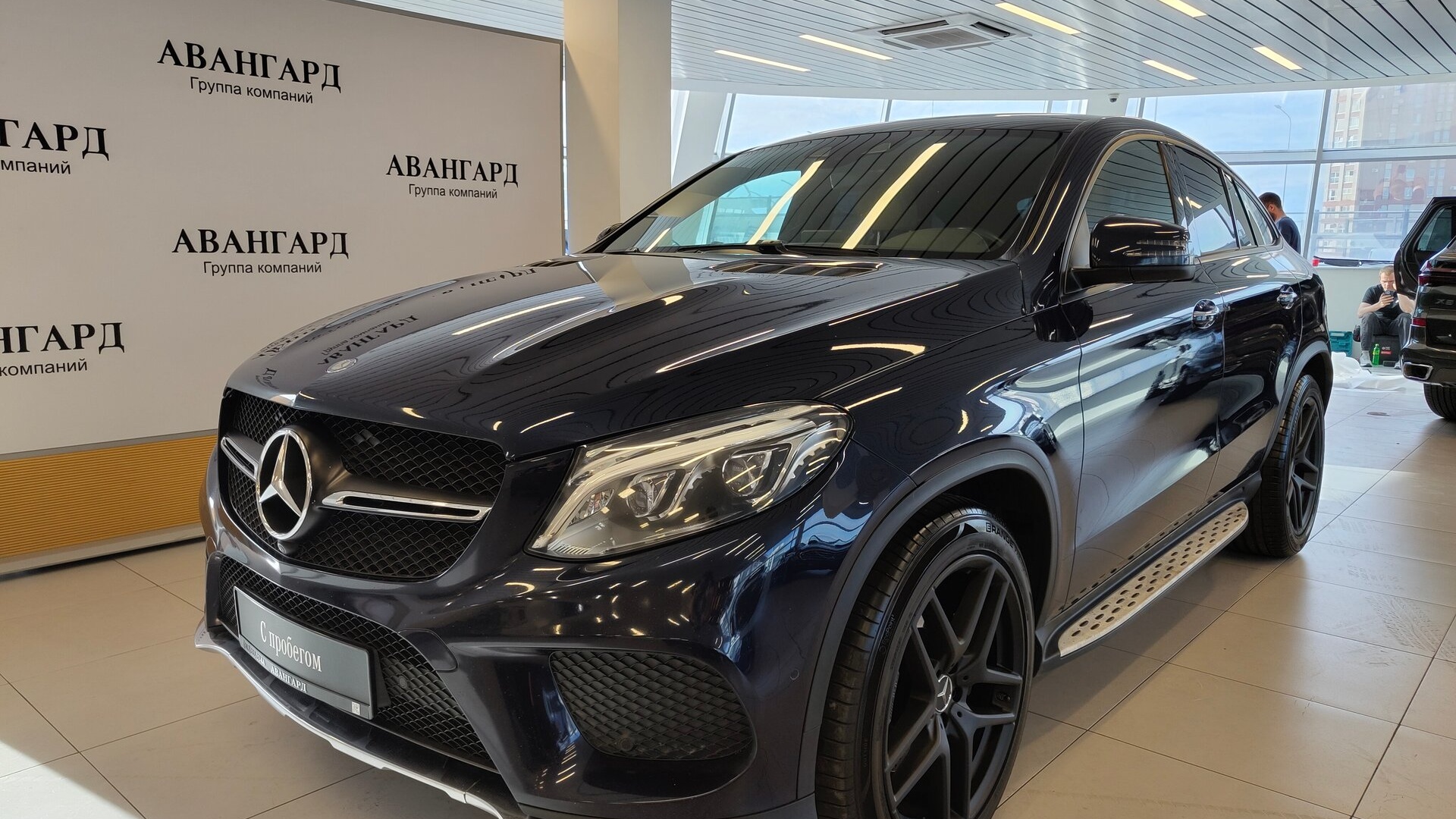 Mercedes-Benz GLE 350 d 4MATIC купе комплектация ОС двигатель 3 литра (249 л.с.) Синий