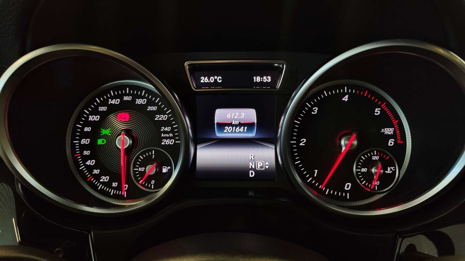 Mercedes-Benz GLE 350 d 4MATIC купе комплектация ОС двигатель 3 литра (249 л.с.) Синий