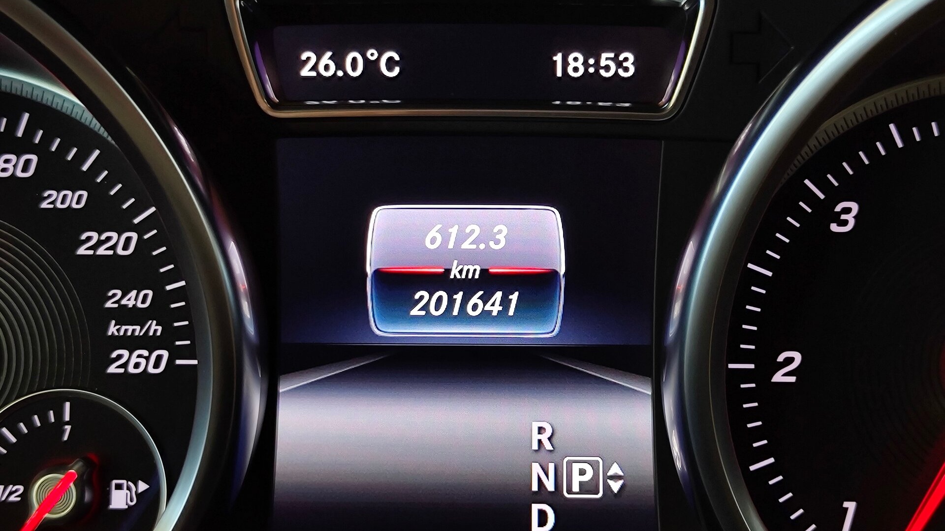 Mercedes-Benz GLE 350 d 4MATIC купе комплектация ОС двигатель 3 литра (249 л.с.) Синий